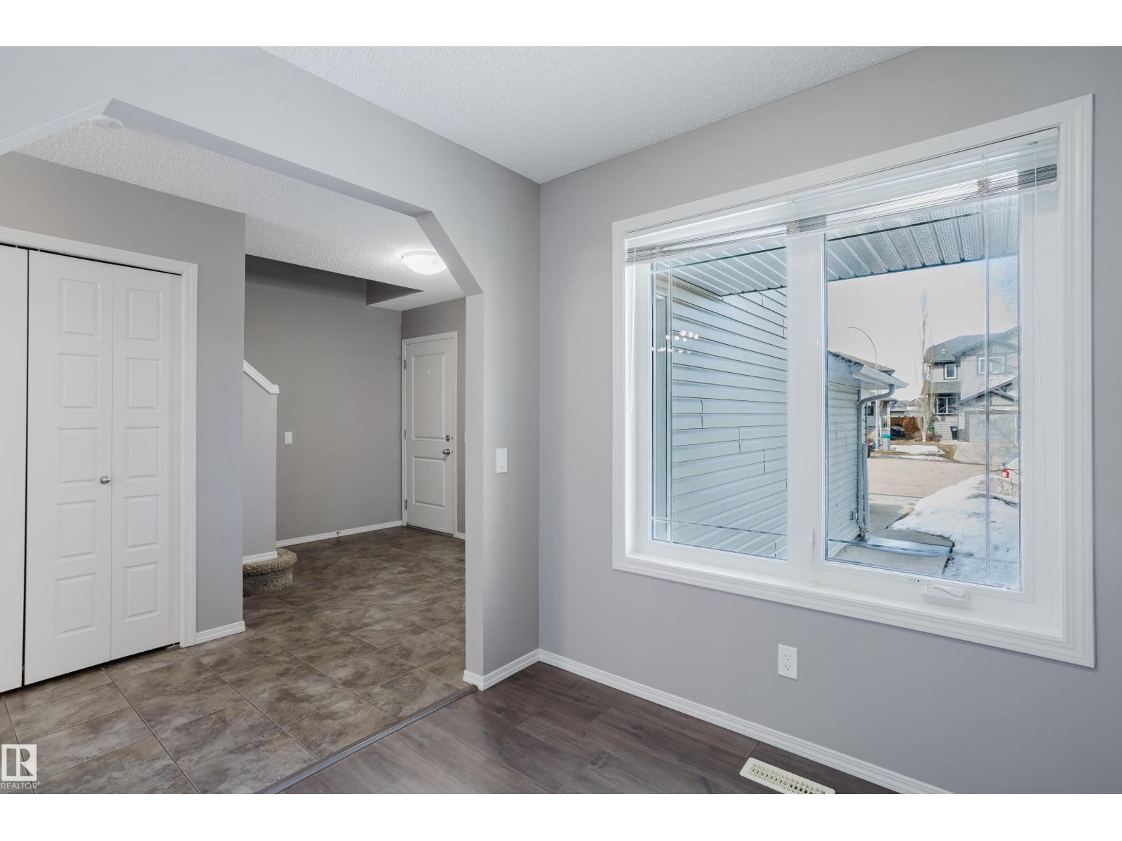 14007 164 AV NW, Edmonton