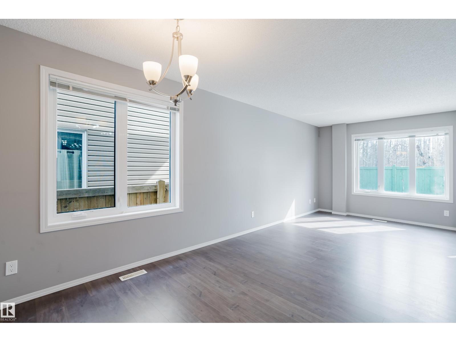 14007 164 AV NW, Edmonton