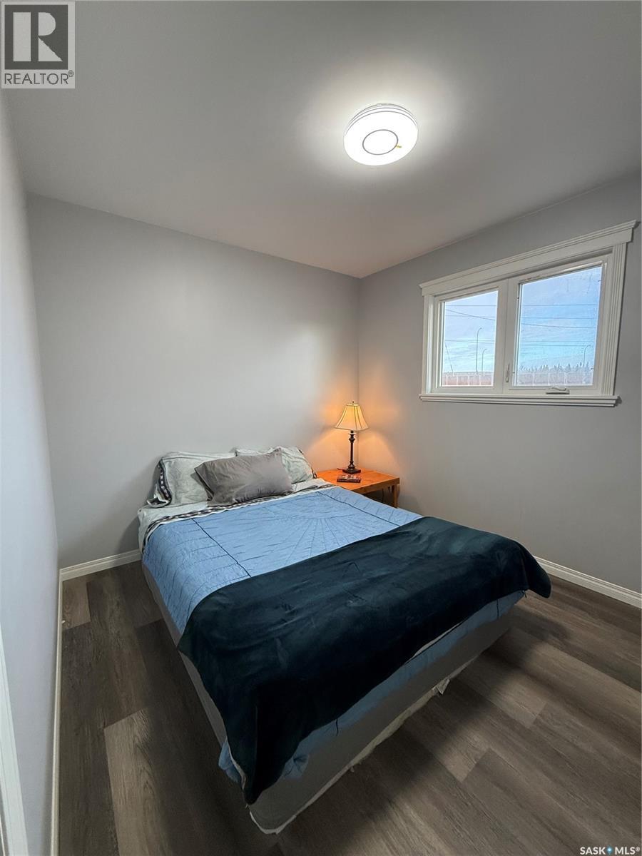 Single Family House Bungalow for Sale in  Lorne STREET W Swift Current 