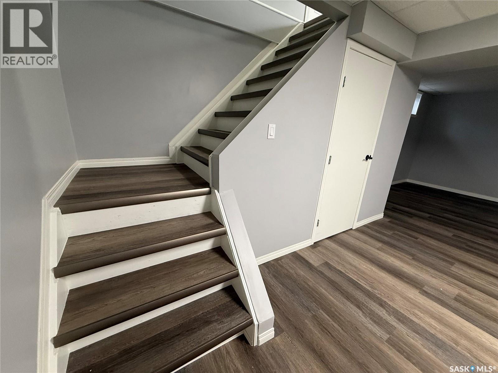 Single Family House Bungalow for Sale in  Lorne STREET W Swift Current 