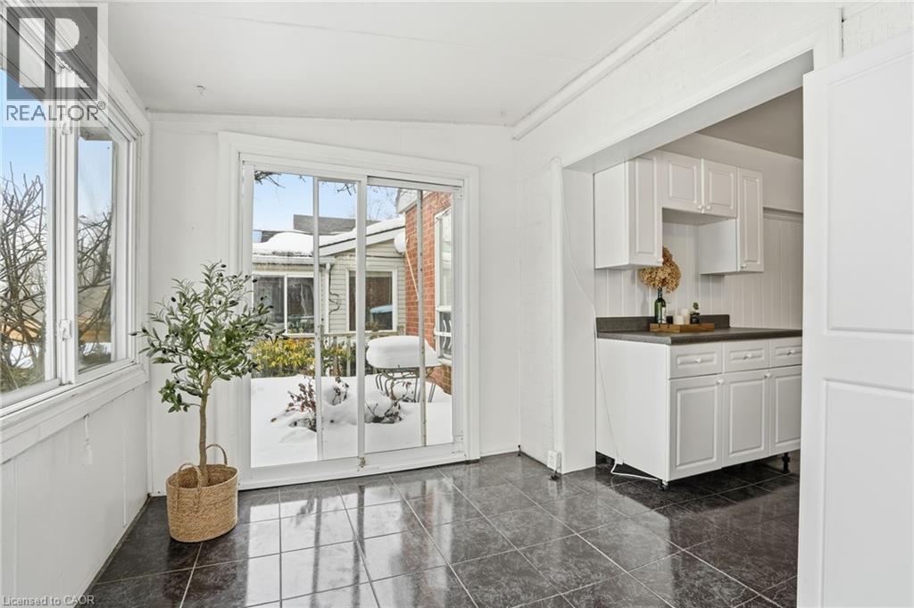153 PARKVIEW Drive - 24