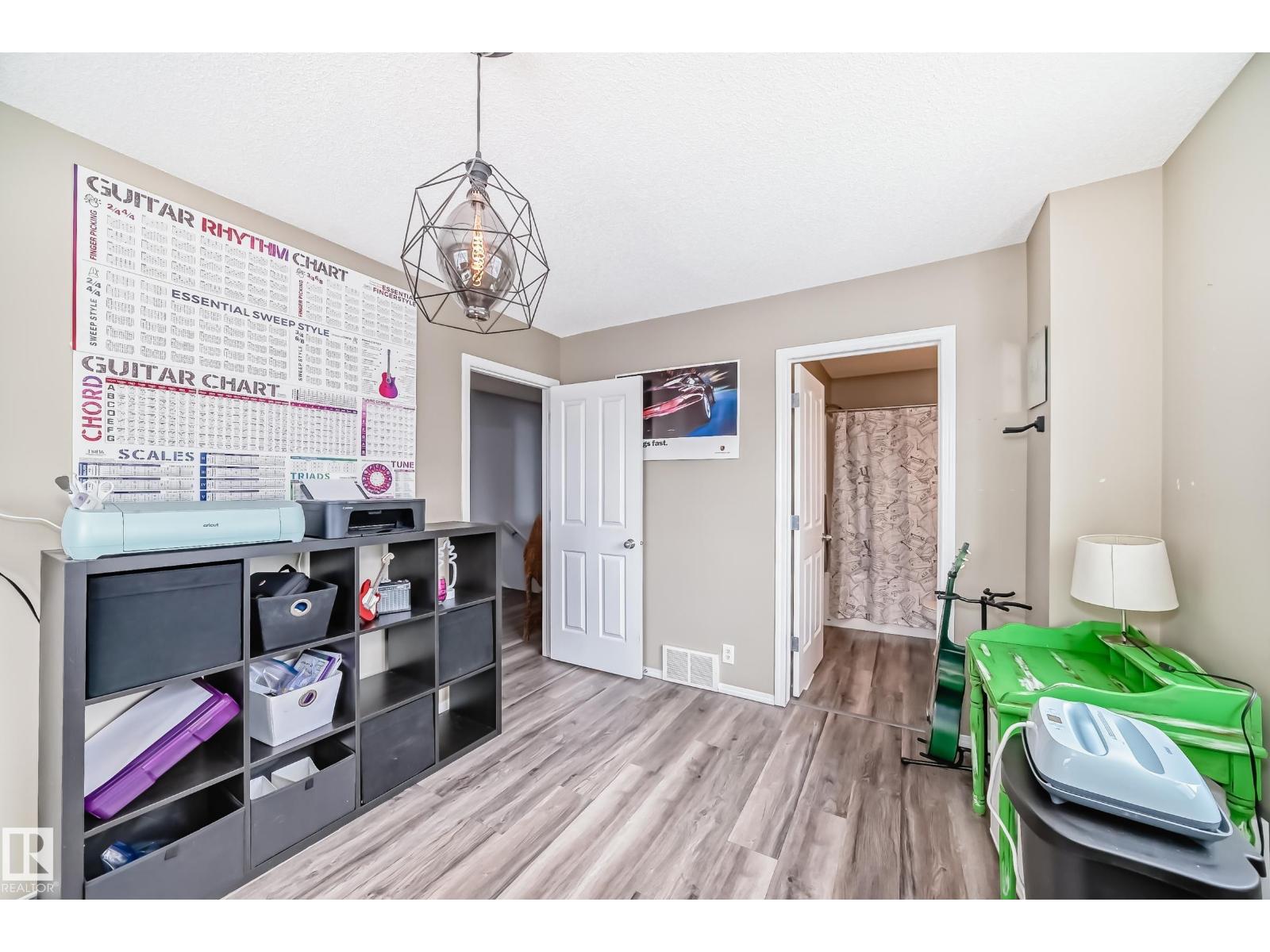 #110 5604 199 ST NW, Edmonton