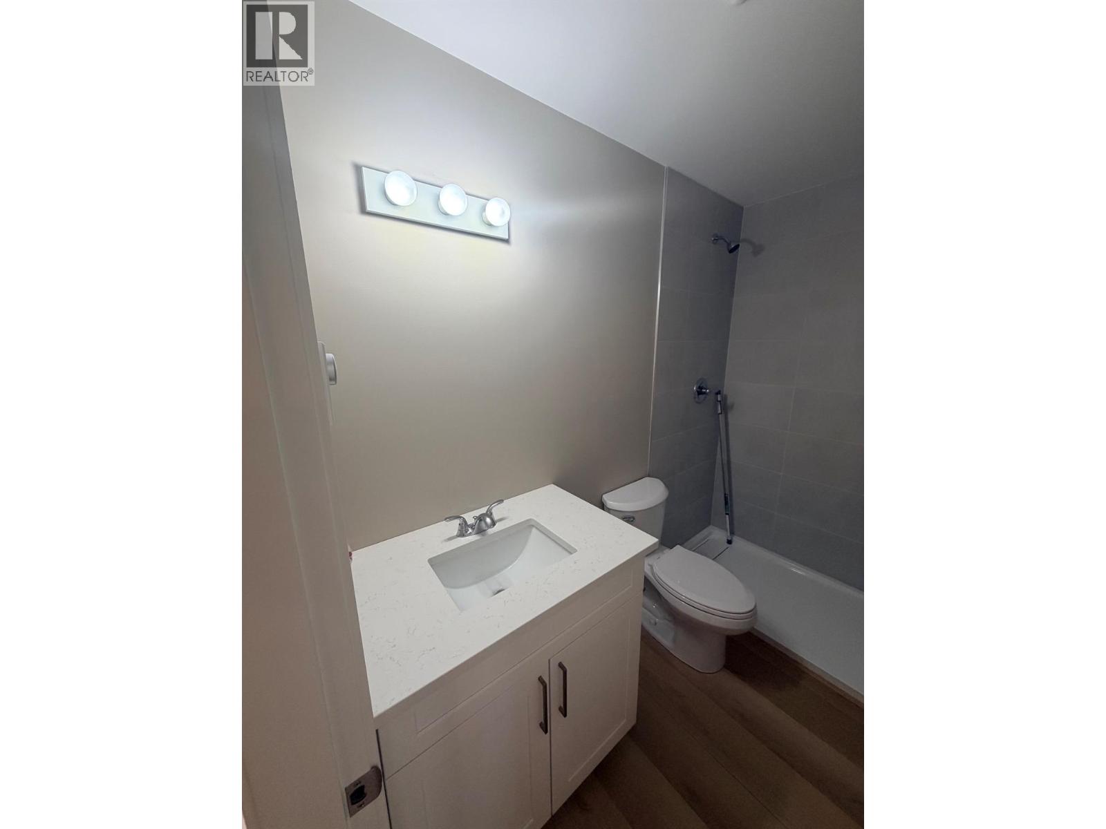 208 4004 34 Street, Vernon