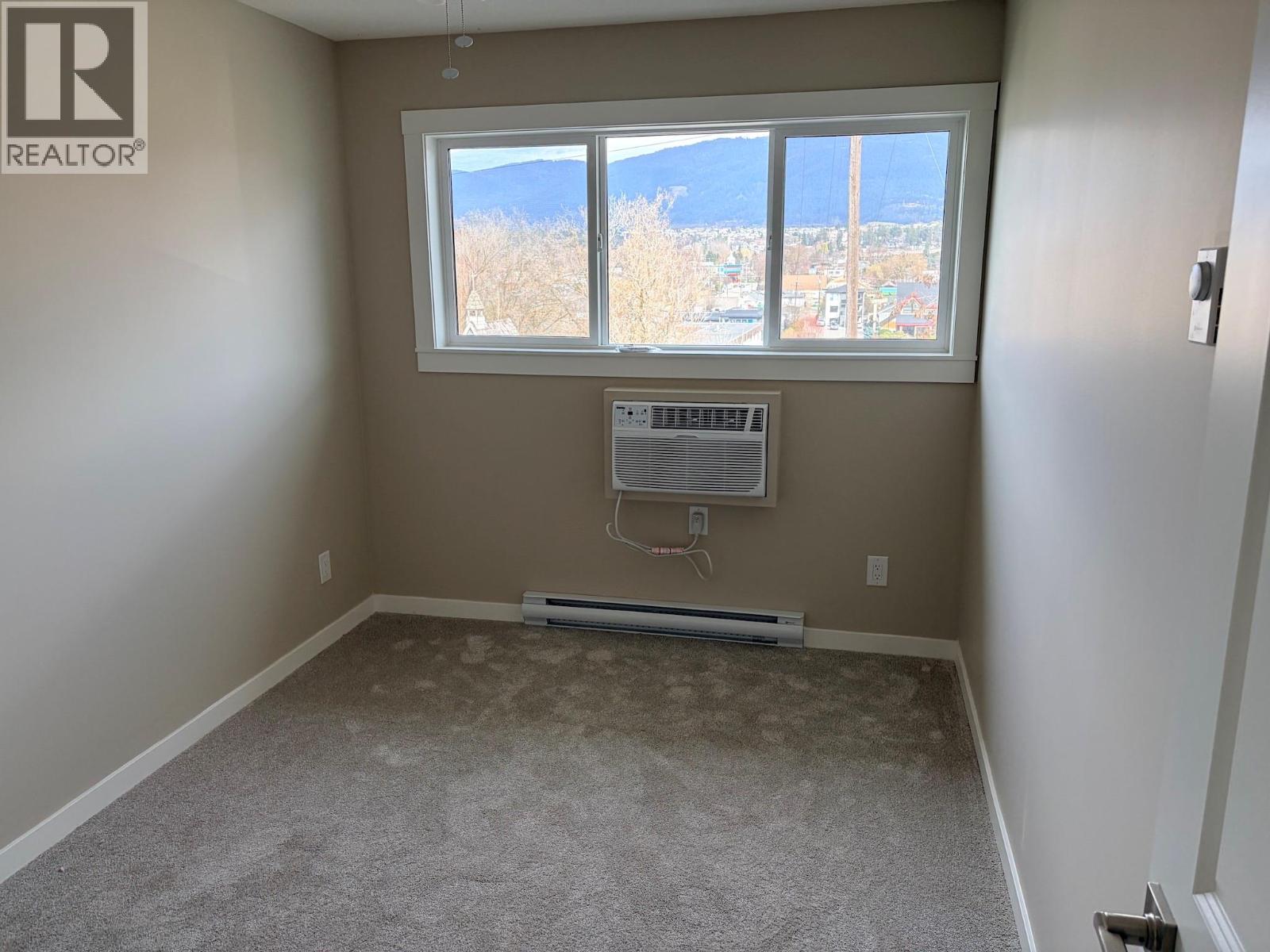 208 4004 34 Street, Vernon