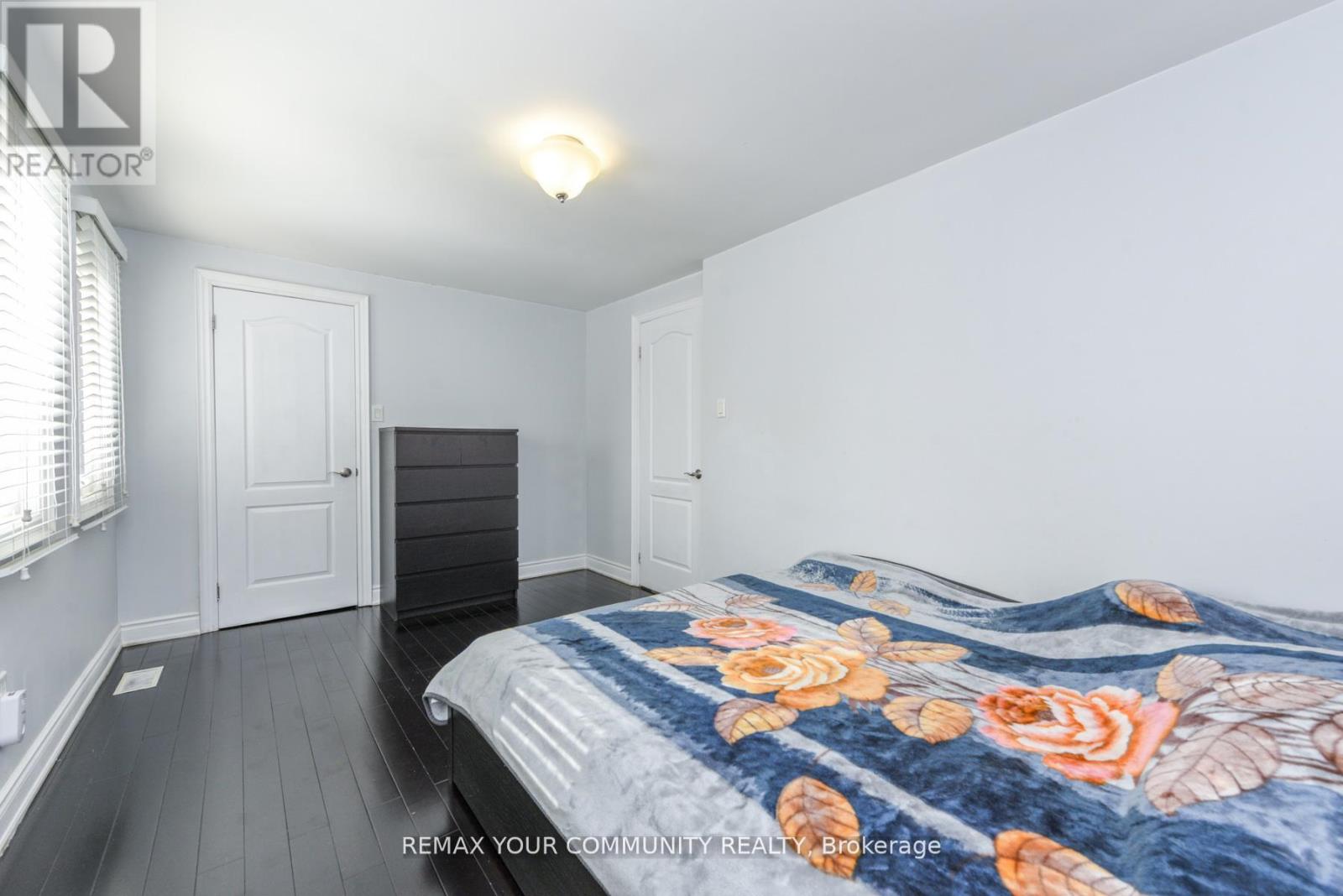 64 CHATFIELD DRIVE - 25