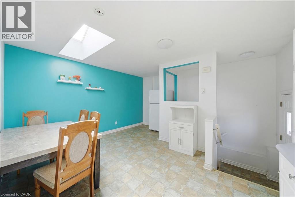 250 GRANTHAM Avenue - 19
