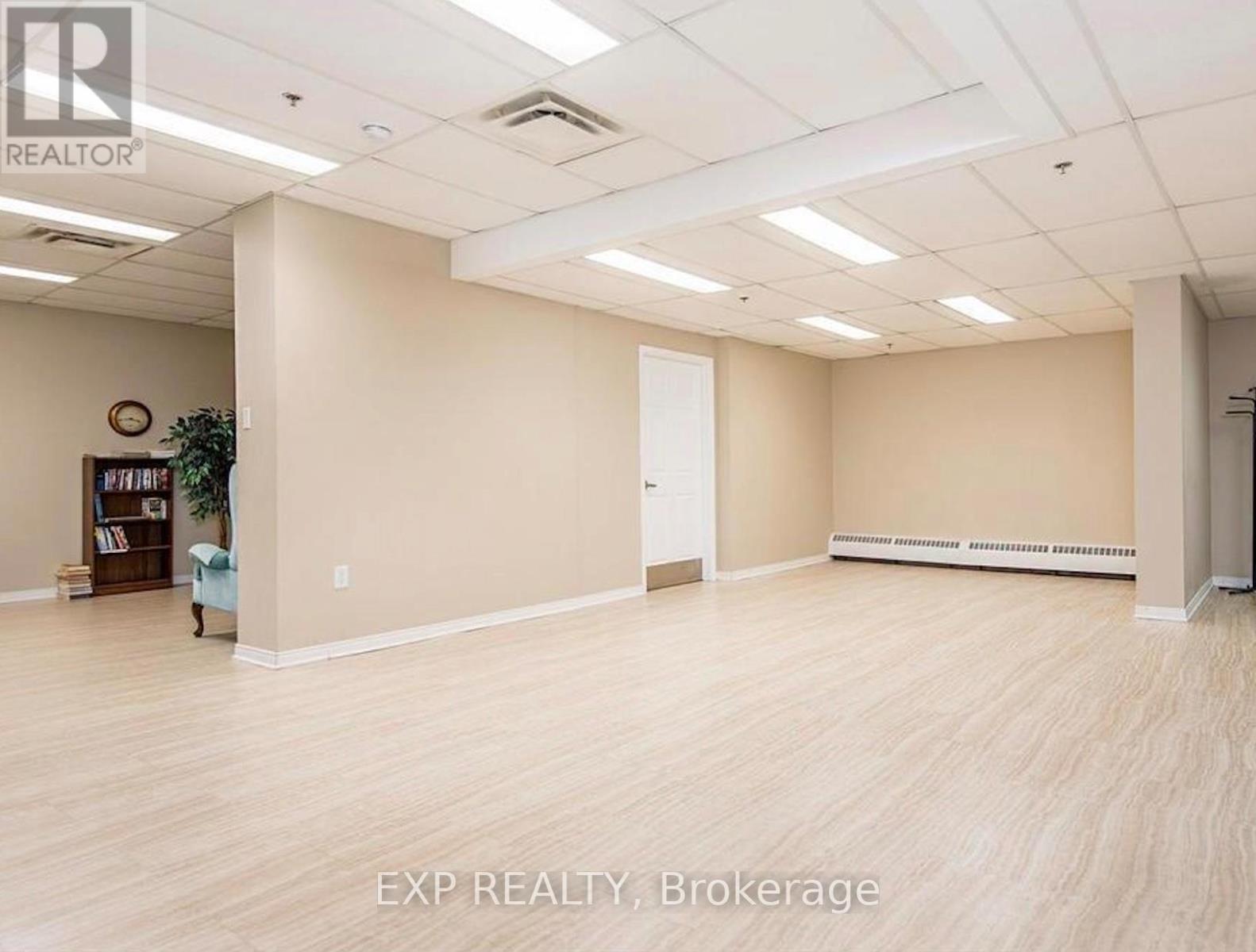 1003 - 373 LAURIER AVENUE E — photo 41