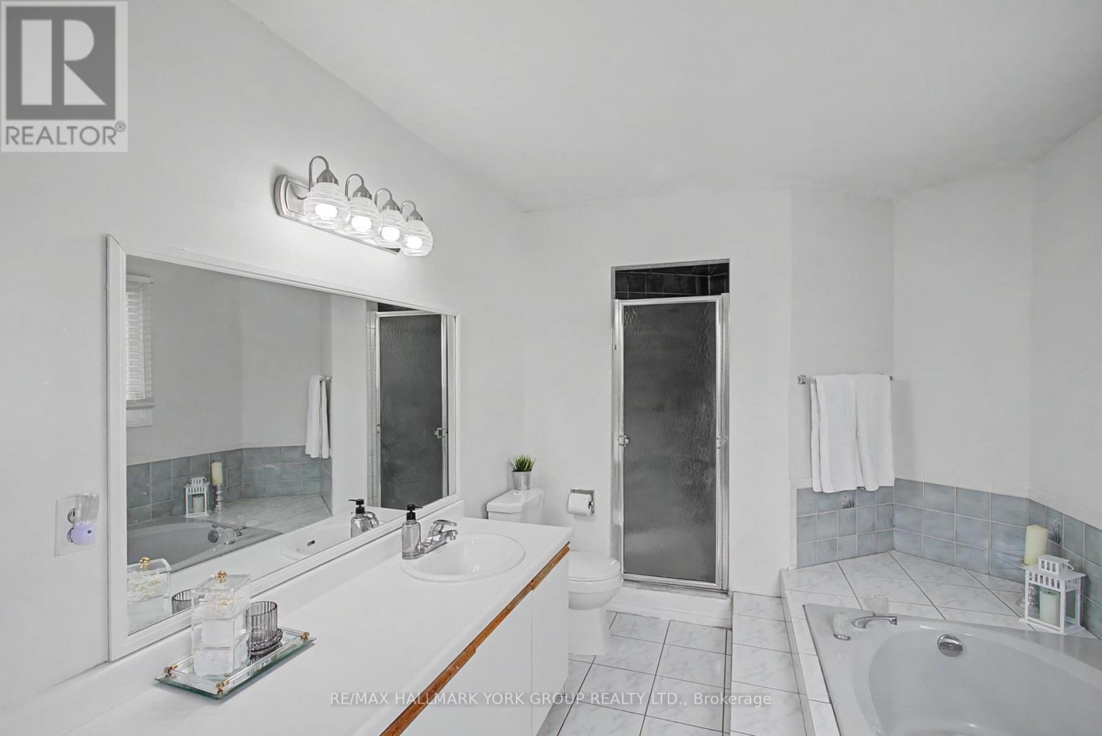28 HOLLINGSHEAD DRIVE - 20