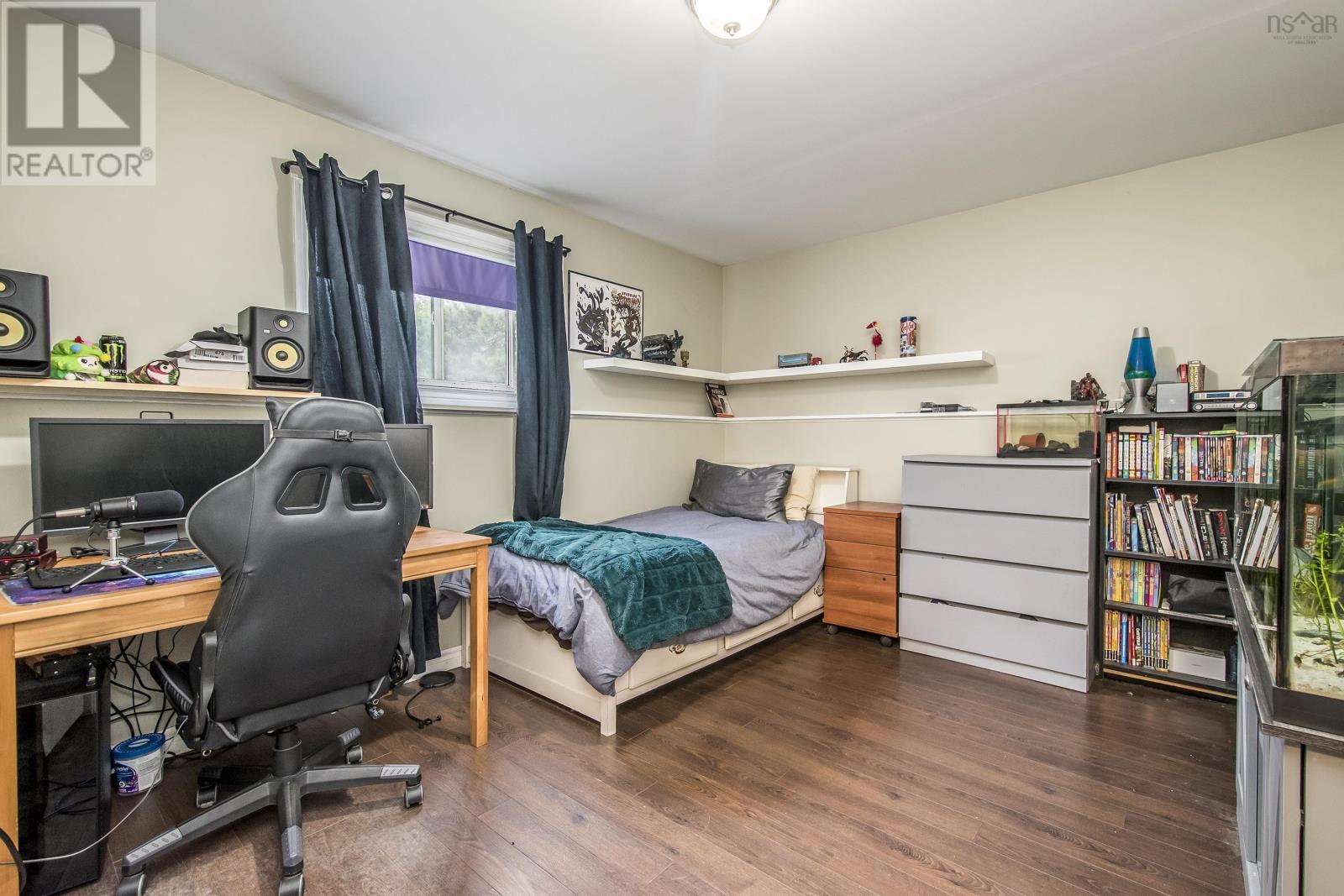 Property 17 of 30 of 578 Bluenose Avenue