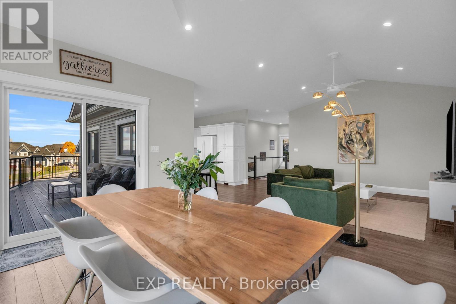 244 FRANK STREET - 13