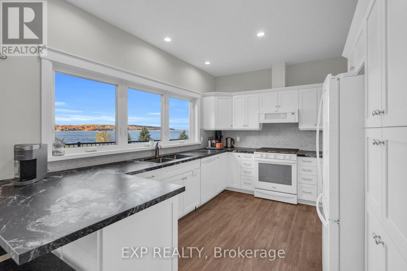 244 FRANK STREET - 15