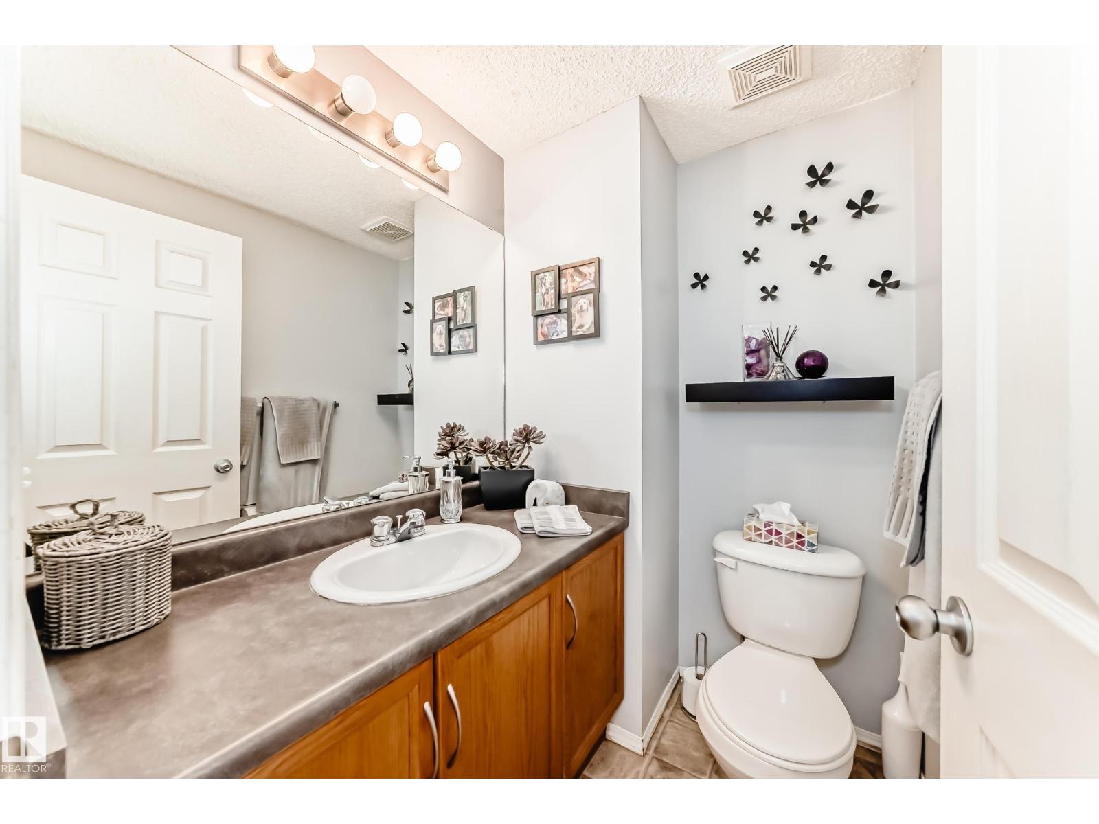 #18 12104 16 AV SW, Edmonton