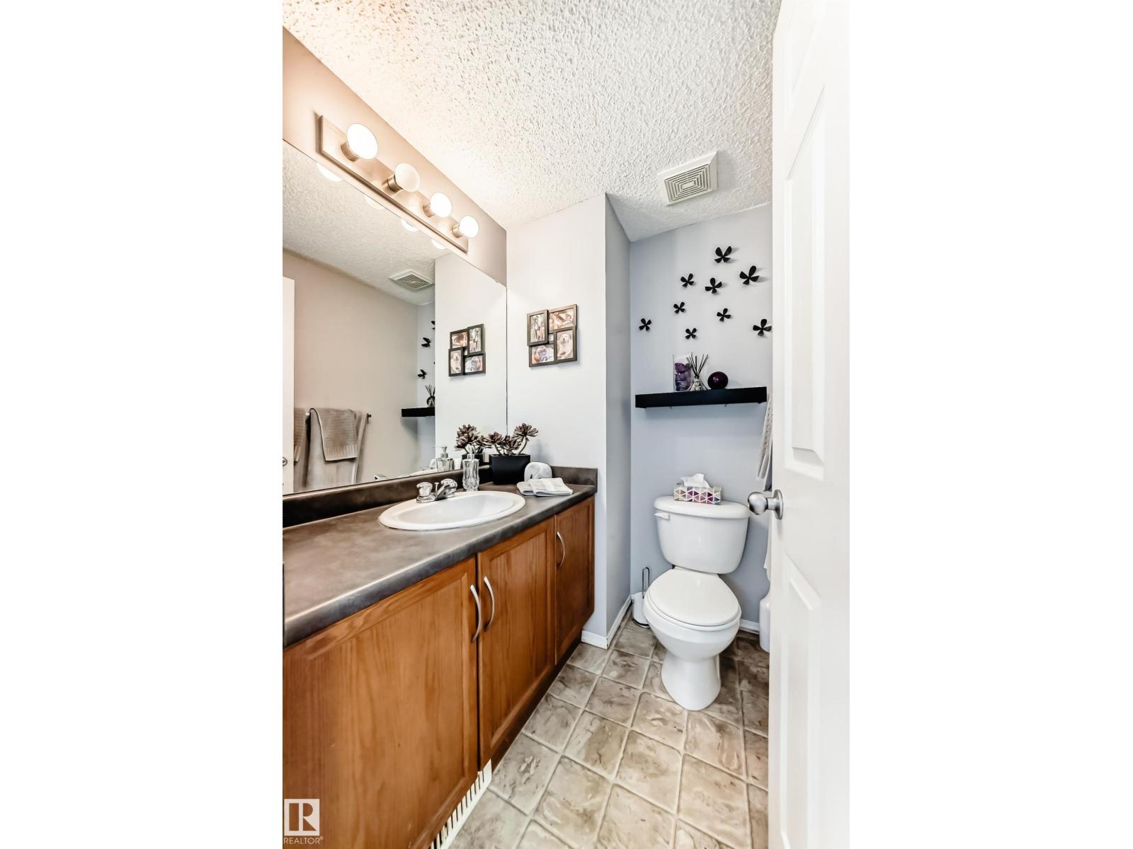 #18 12104 16 AV SW, Edmonton