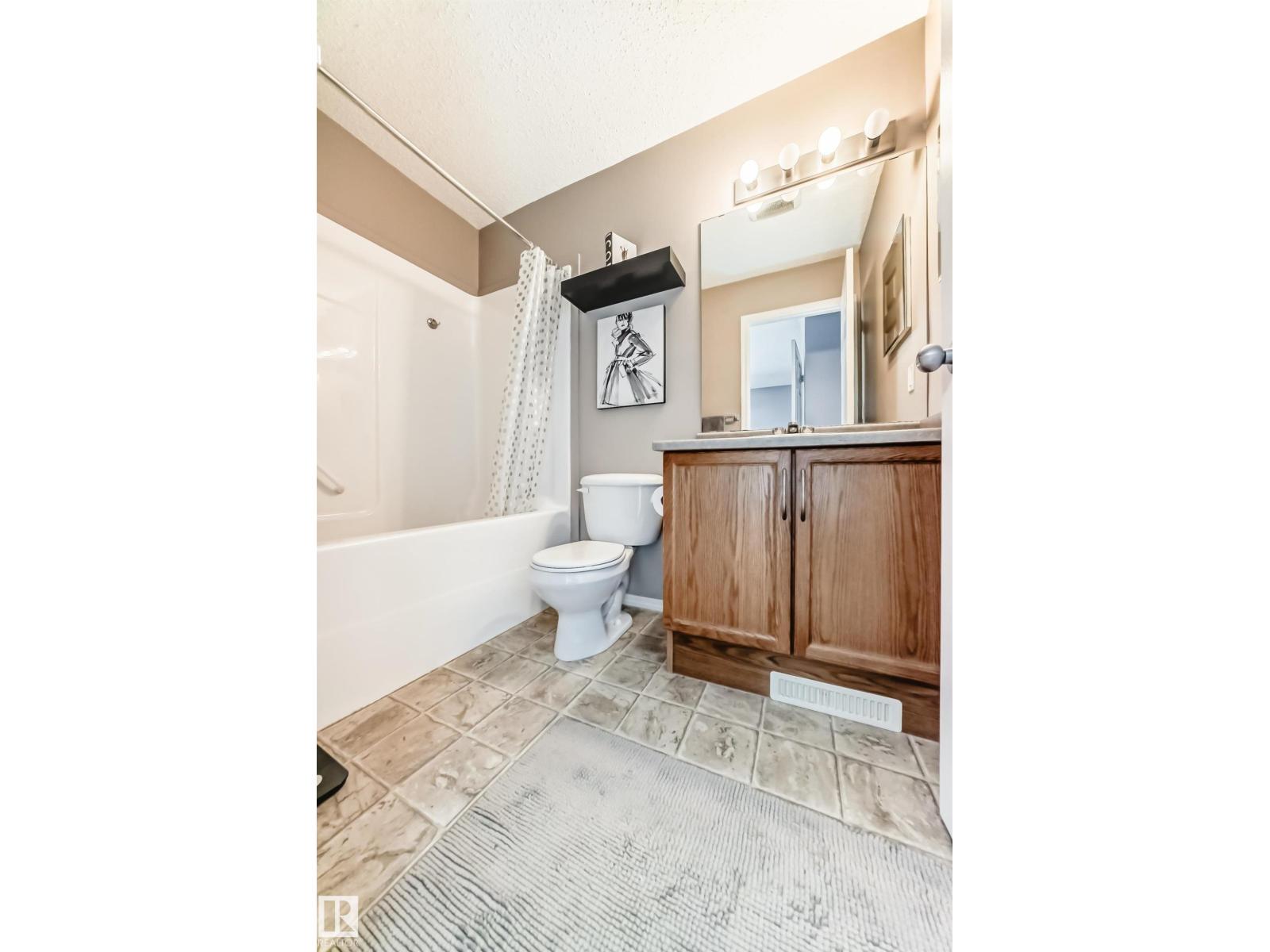 #18 12104 16 AV SW, Edmonton