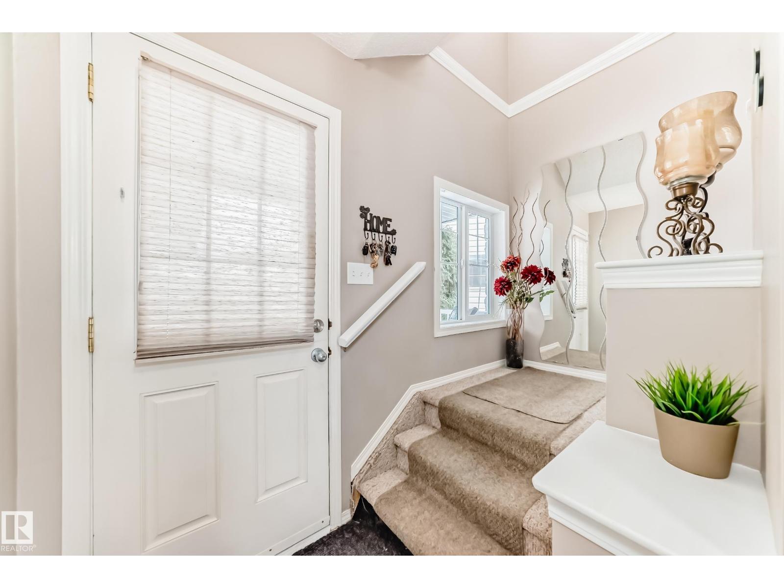 #18 12104 16 AV SW, Edmonton