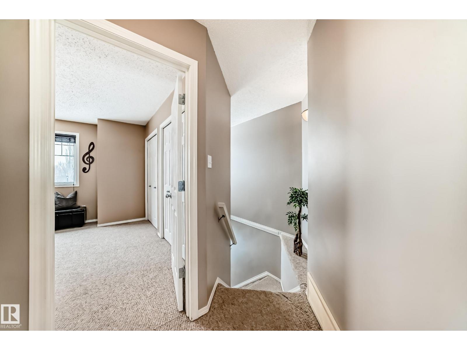#18 12104 16 AV SW, Edmonton