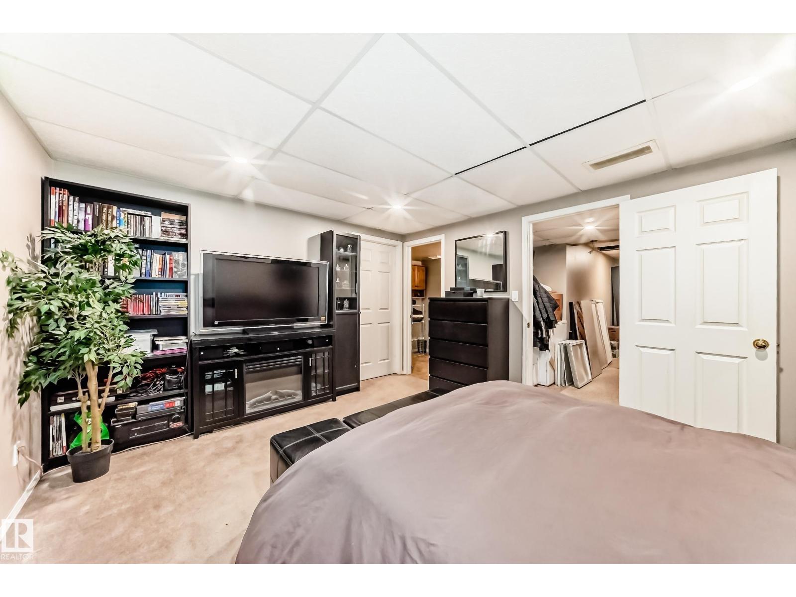 #18 12104 16 AV SW, Edmonton