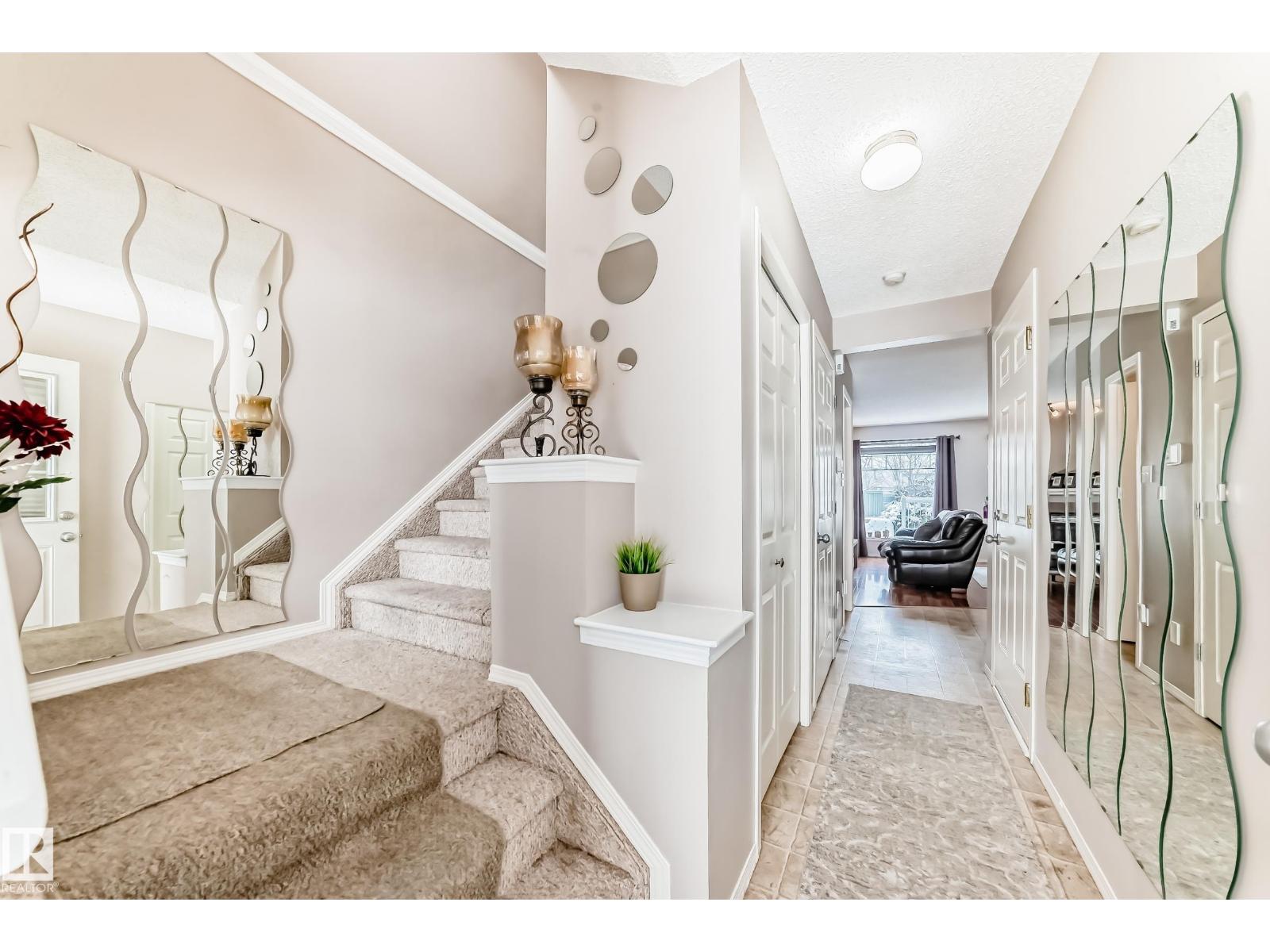 #18 12104 16 AV SW, Edmonton