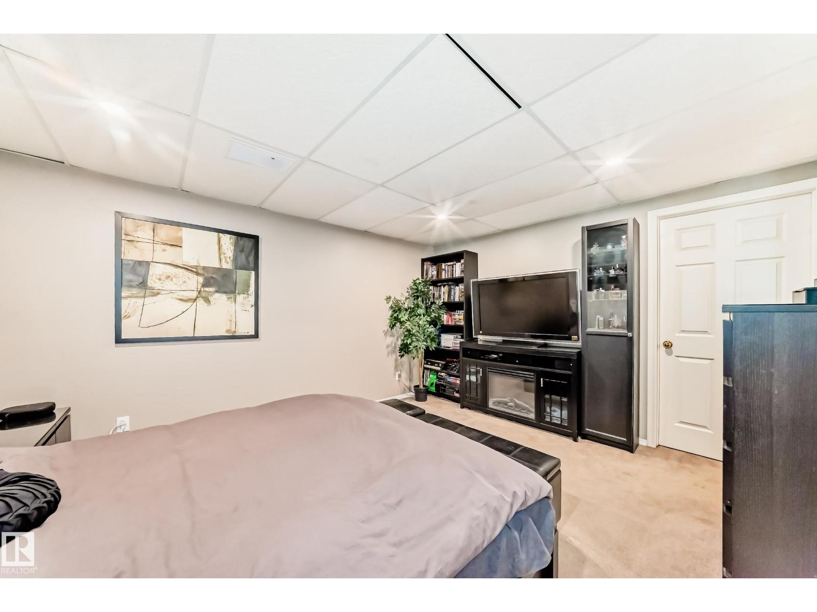 #18 12104 16 AV SW, Edmonton