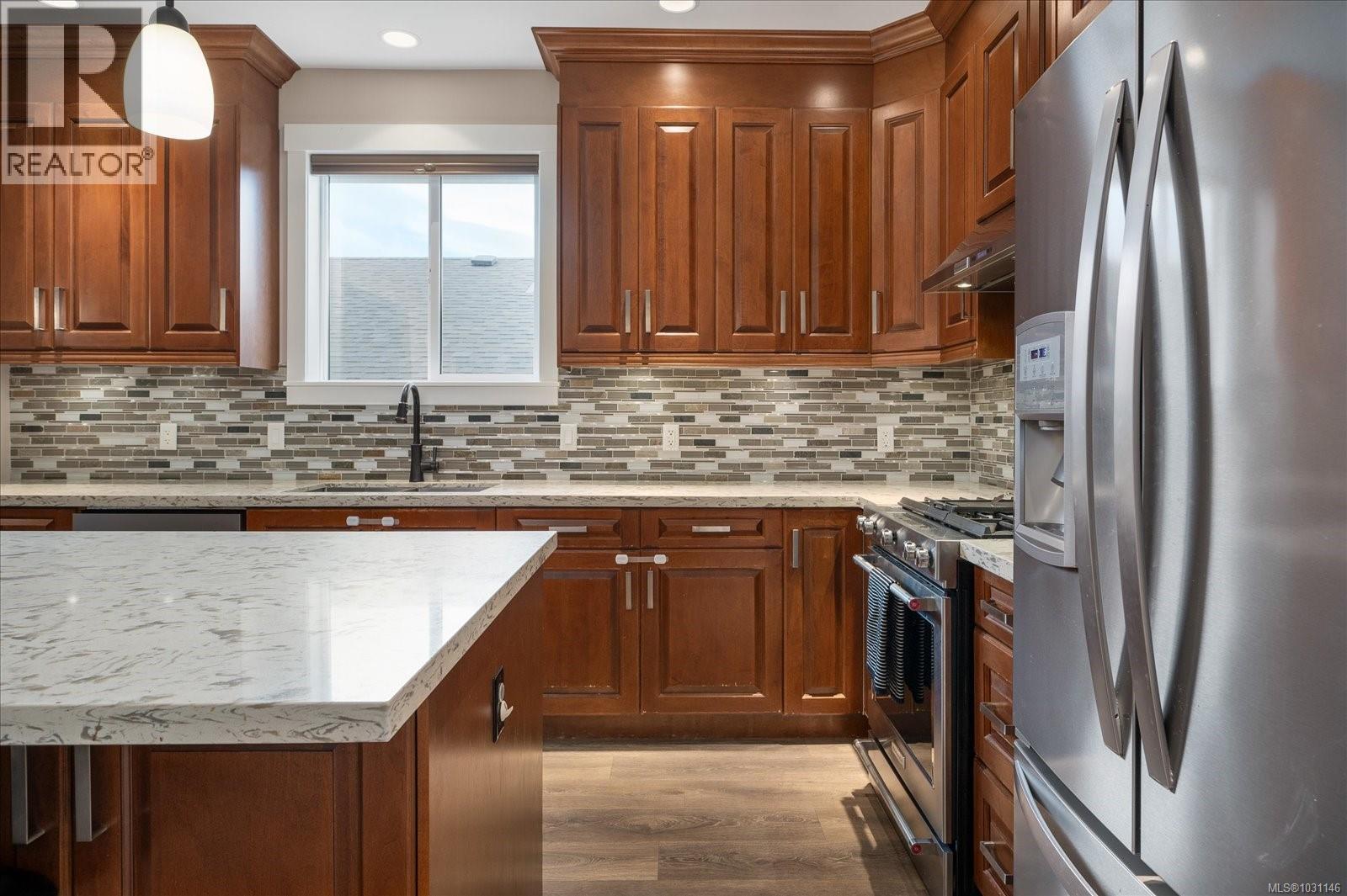 1335 LANGARA DR - 12