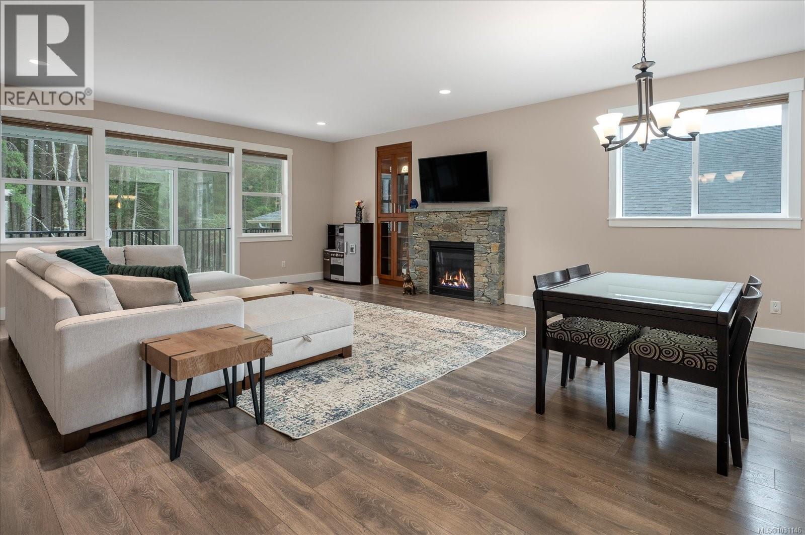 1335 LANGARA DR - 17