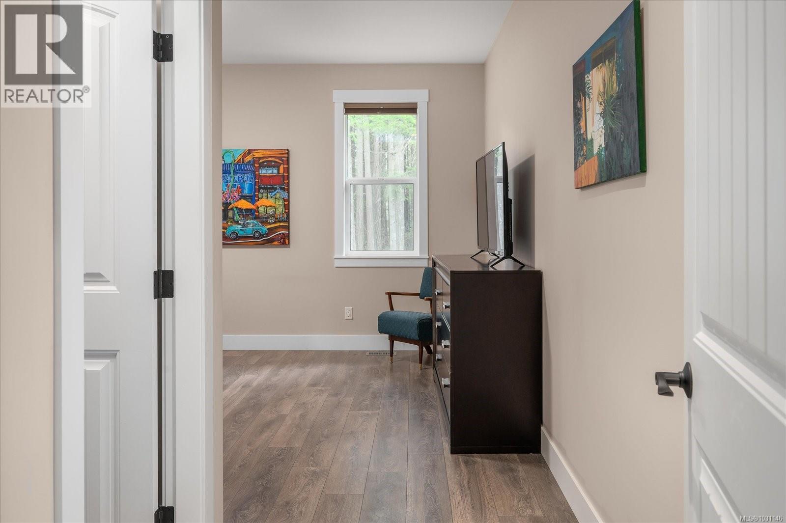 1335 LANGARA DR - 30