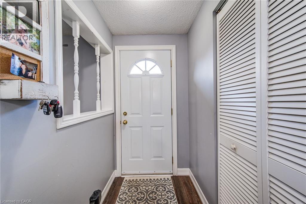 #16 235 FERGUSON AVENUE - 6