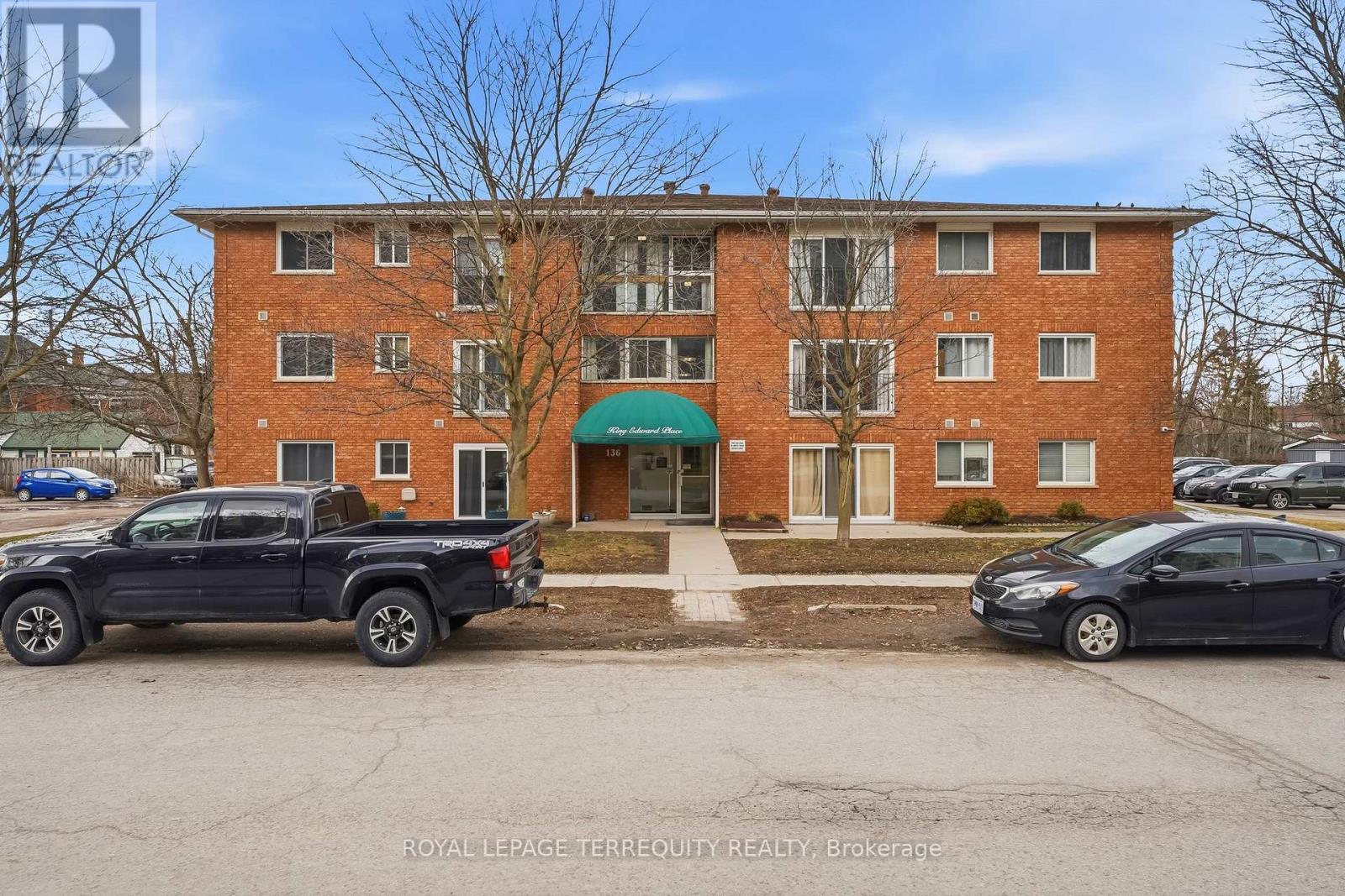 307 - 136 WARE STREET N