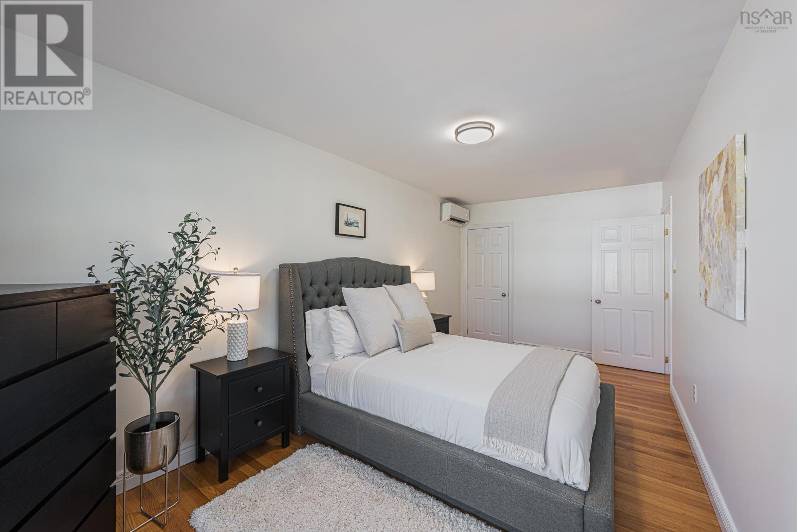 Property 23 of 44 of 64 Nightingale Drive