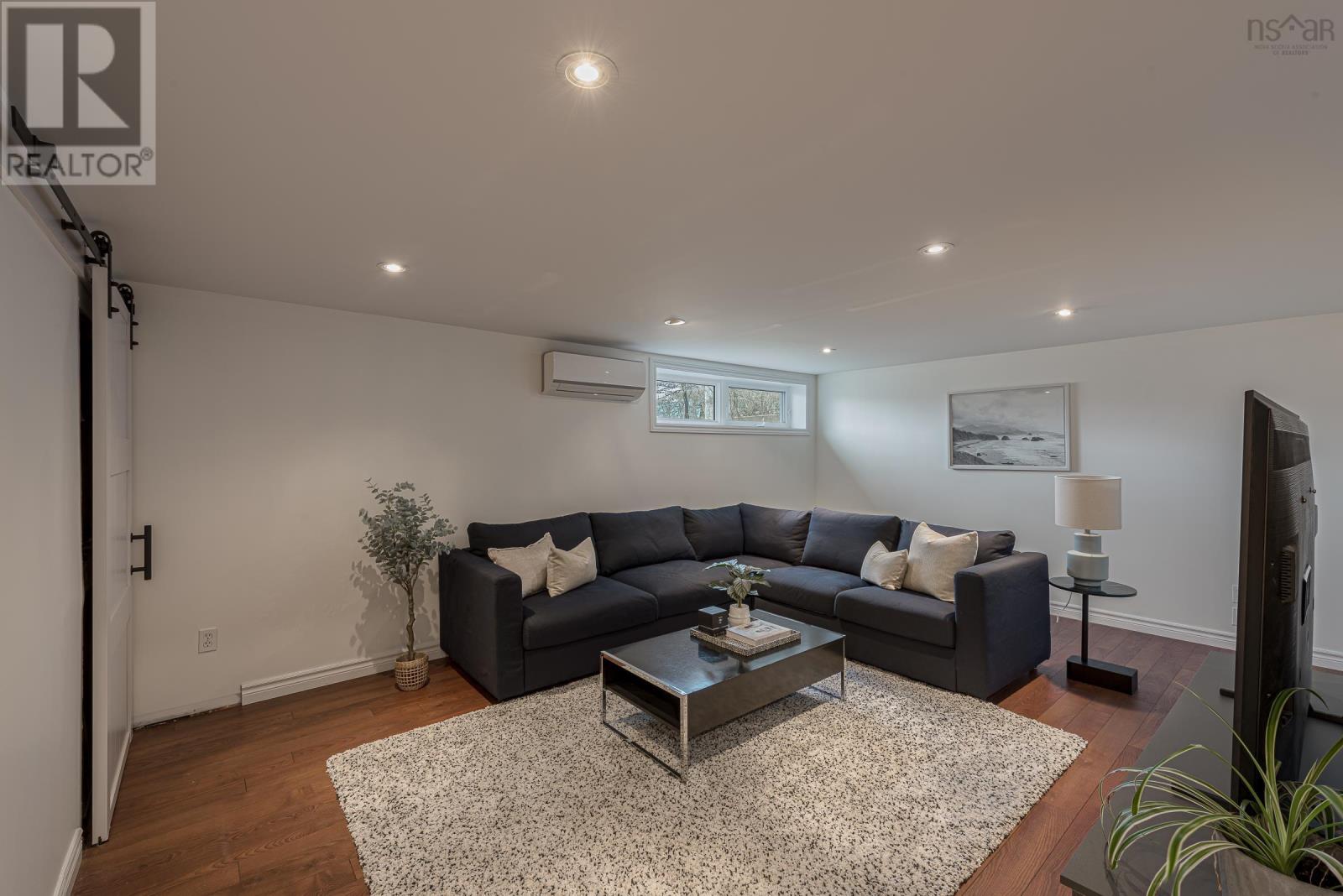 Property 39 of 44 of 64 Nightingale Drive