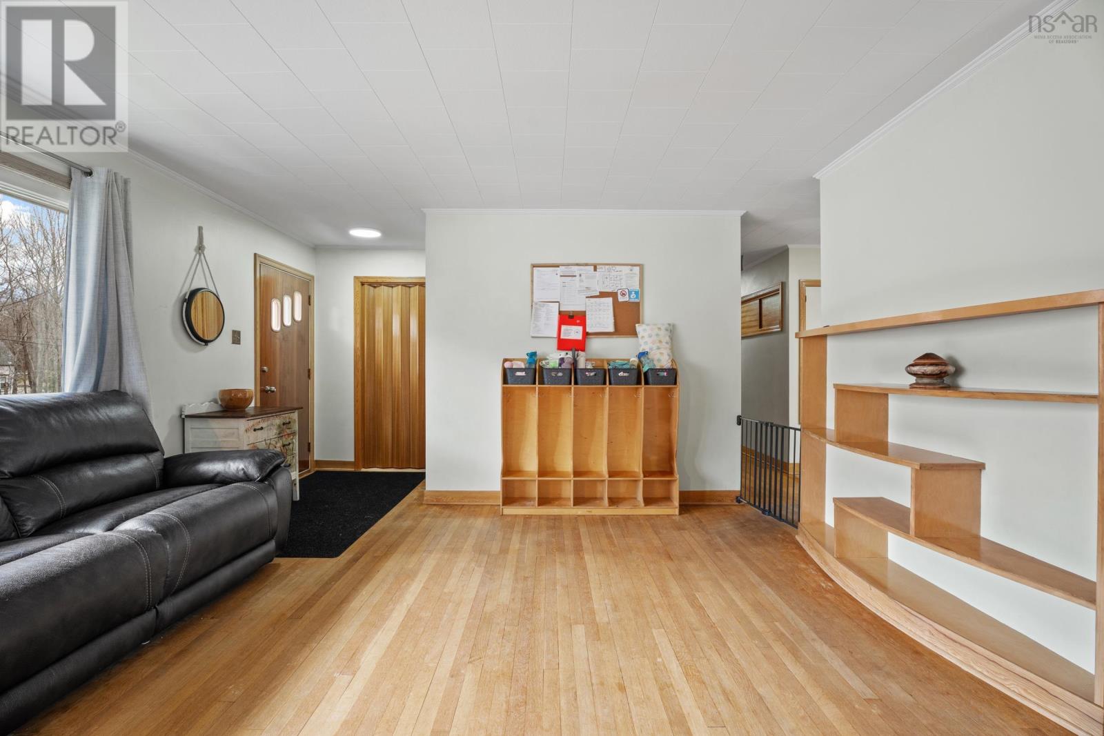 Property 18 of 50 of 180 Queen Street