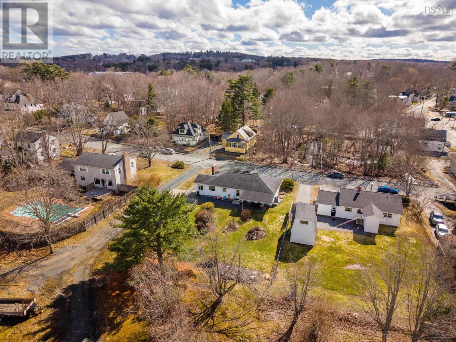 Property 40 of 50 of 180 Queen Street