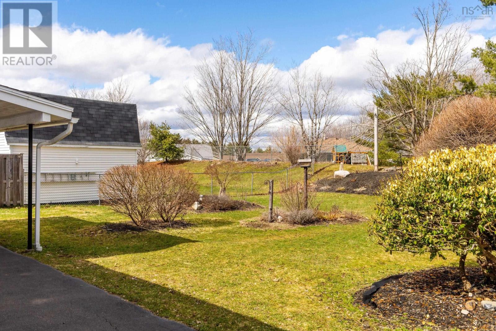 Property 6 of 50 of 180 Queen Street