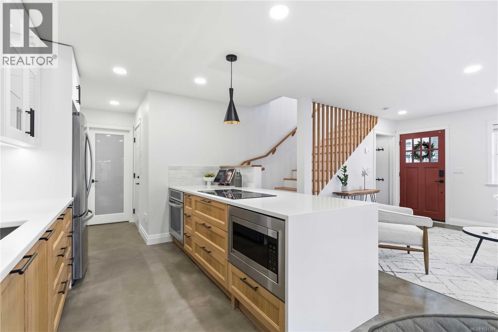 1012 Marwood Ave, Langford