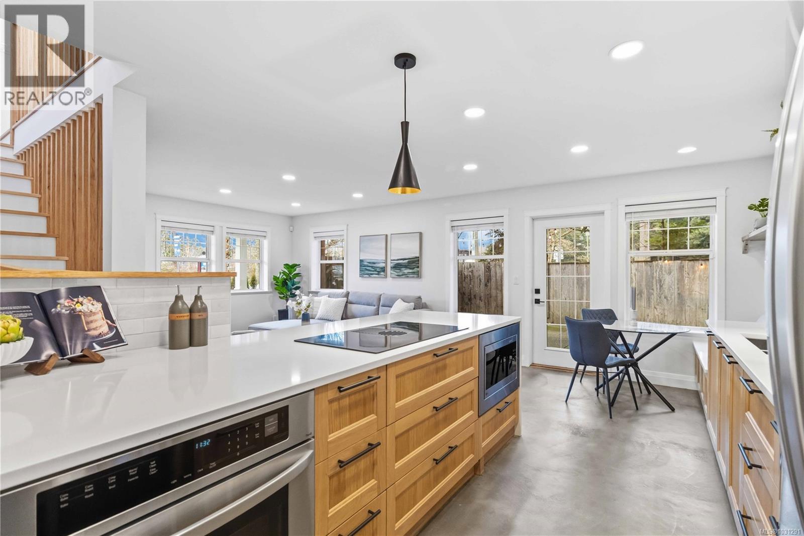 1012 Marwood Ave, Langford