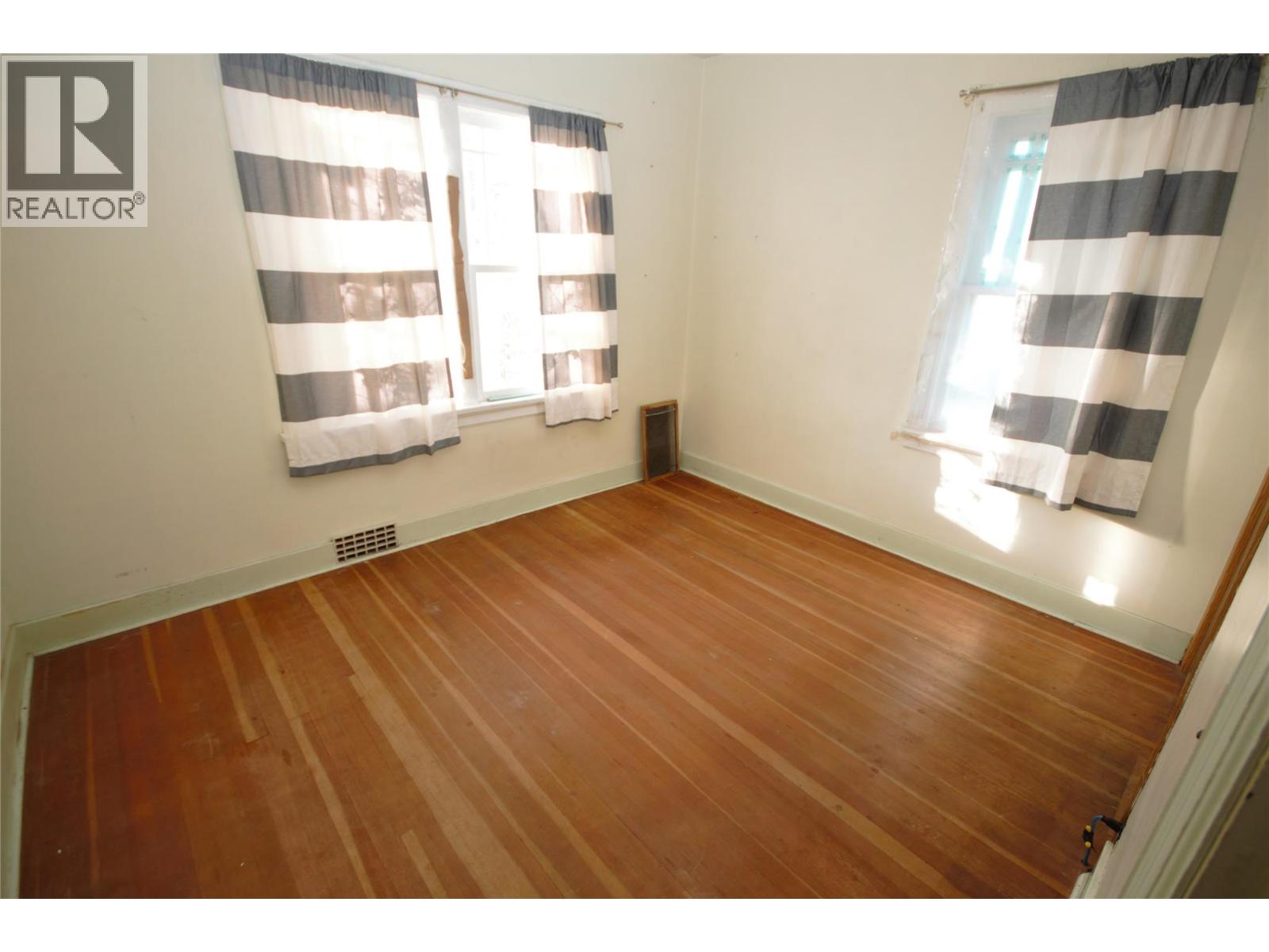 6449 PARK DRIVE - 19