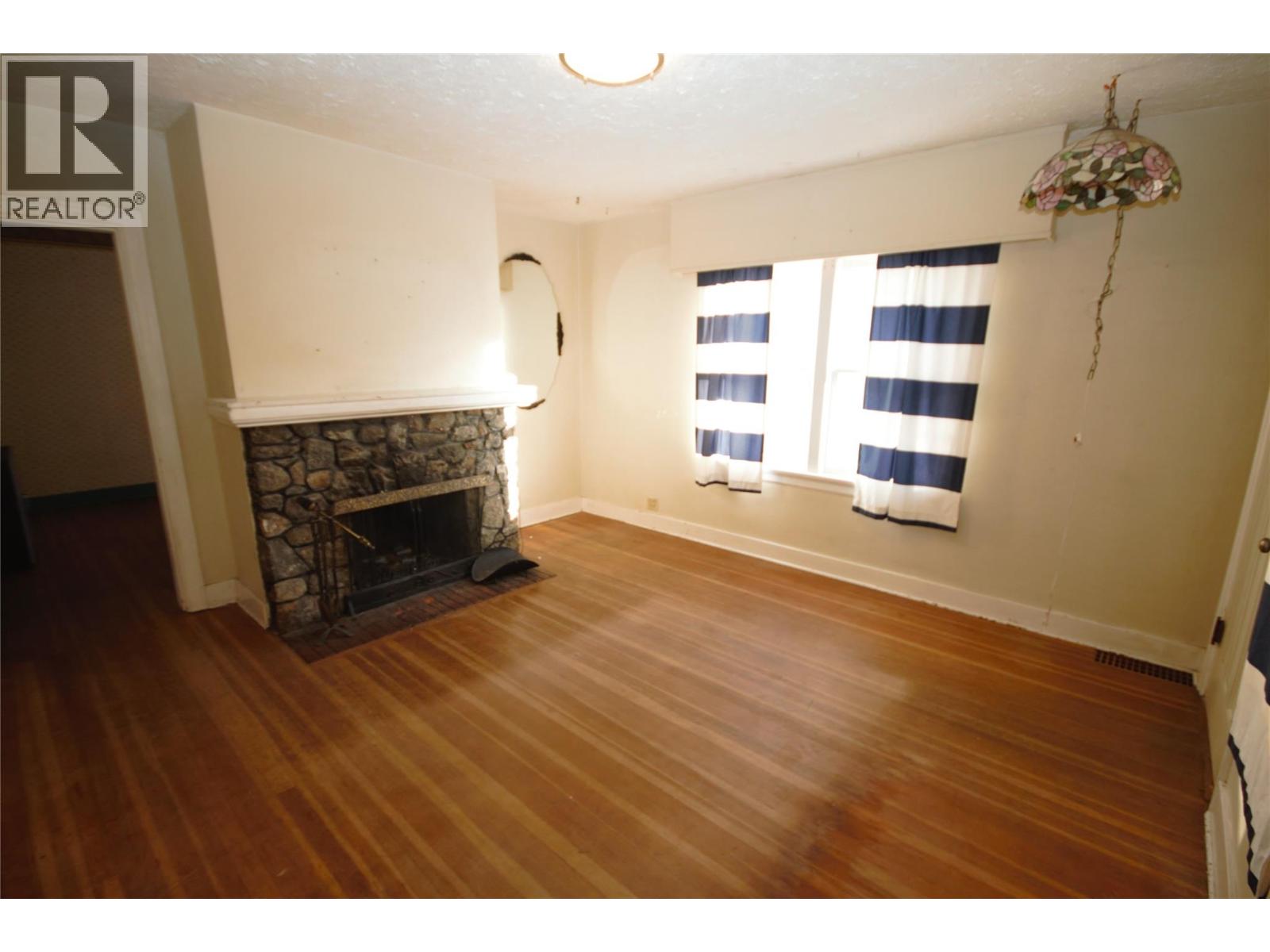 6449 PARK DRIVE - 15