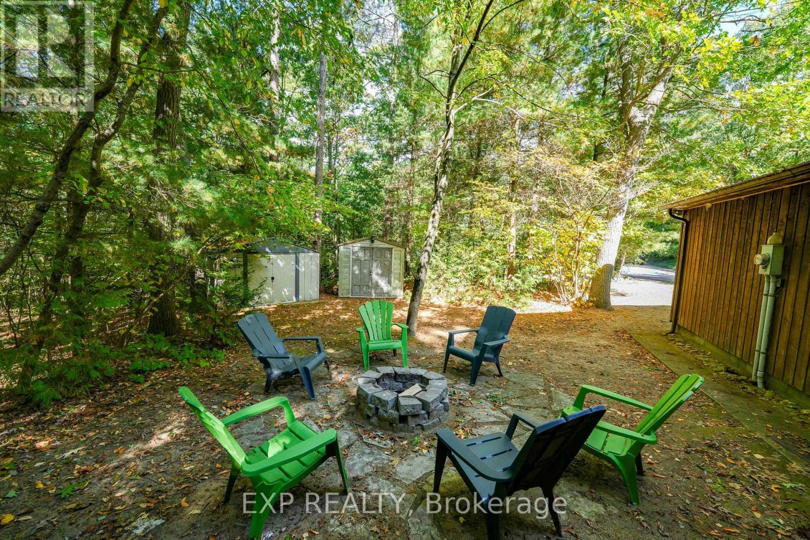 10207 PINETREE DRIVE - 10