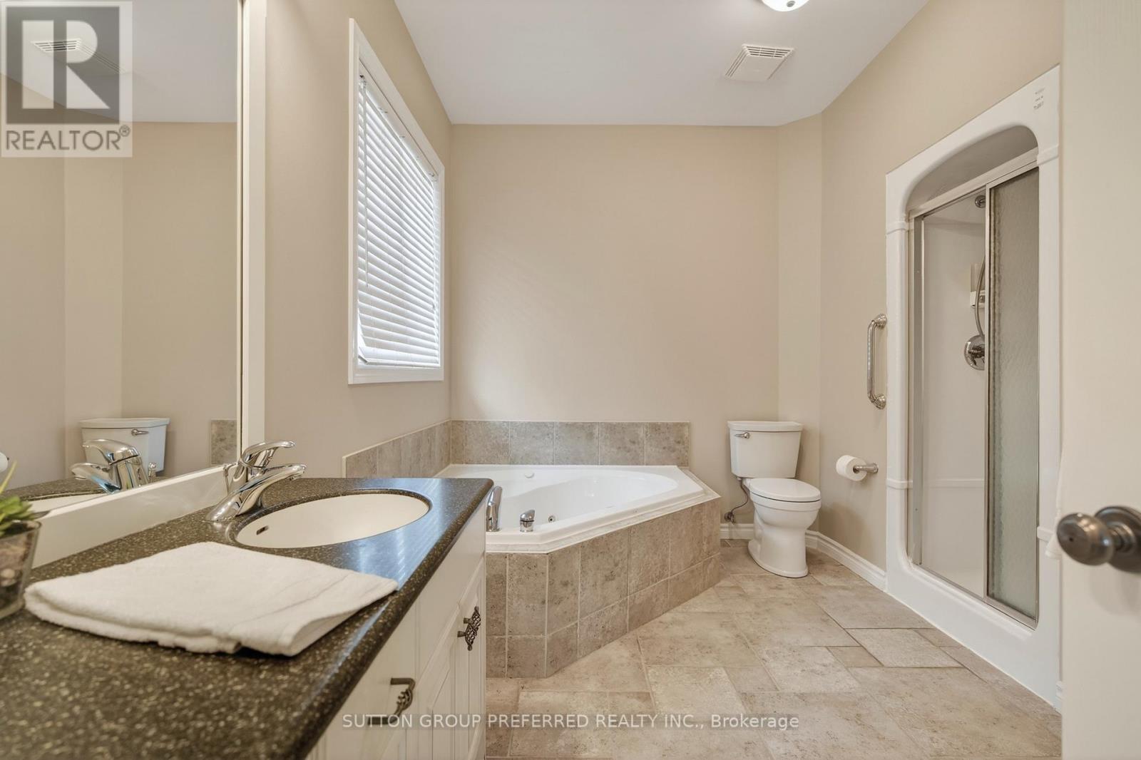 22 SPRINGFIELD WAY - 23