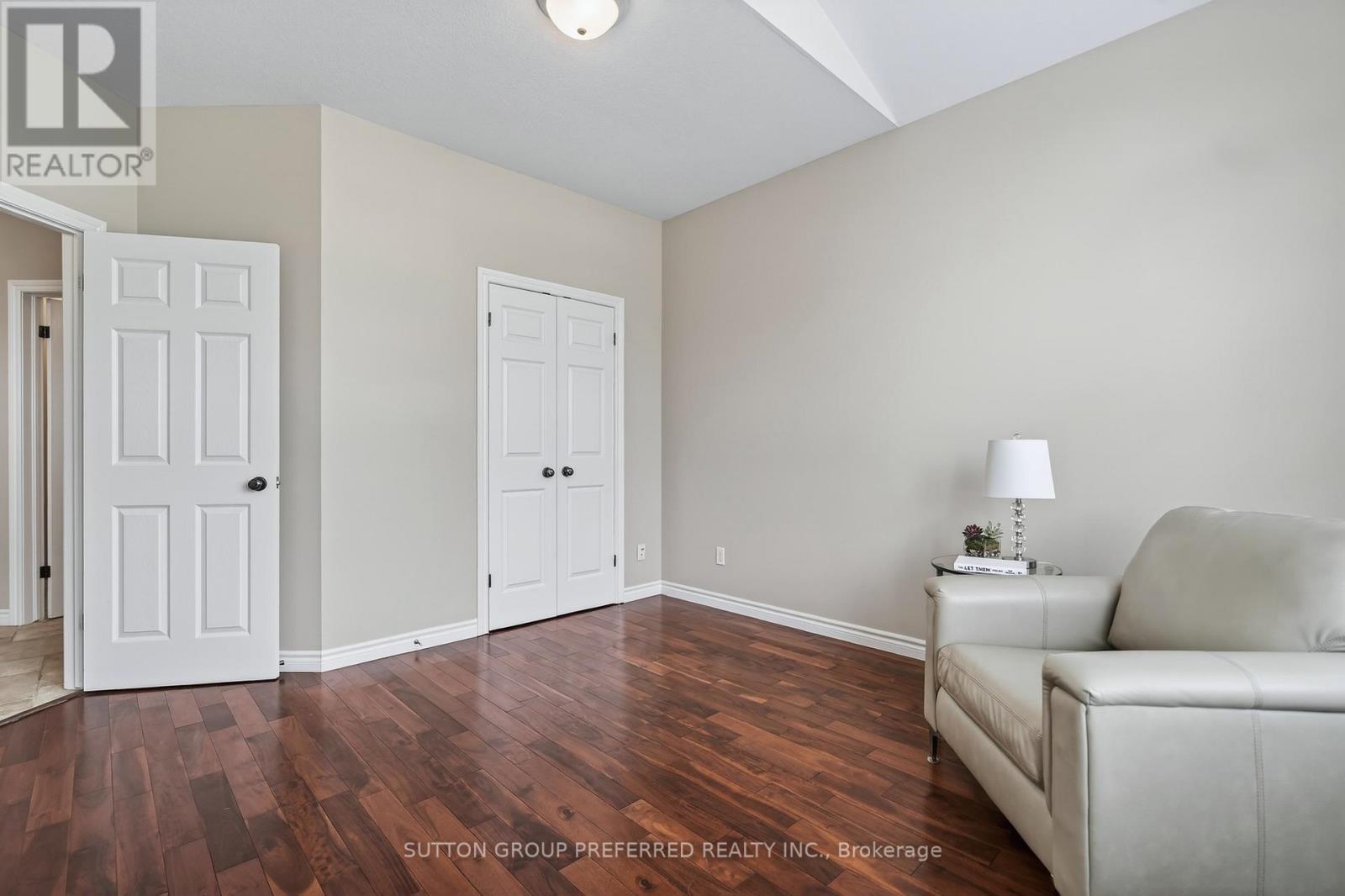 22 SPRINGFIELD WAY Property Photo