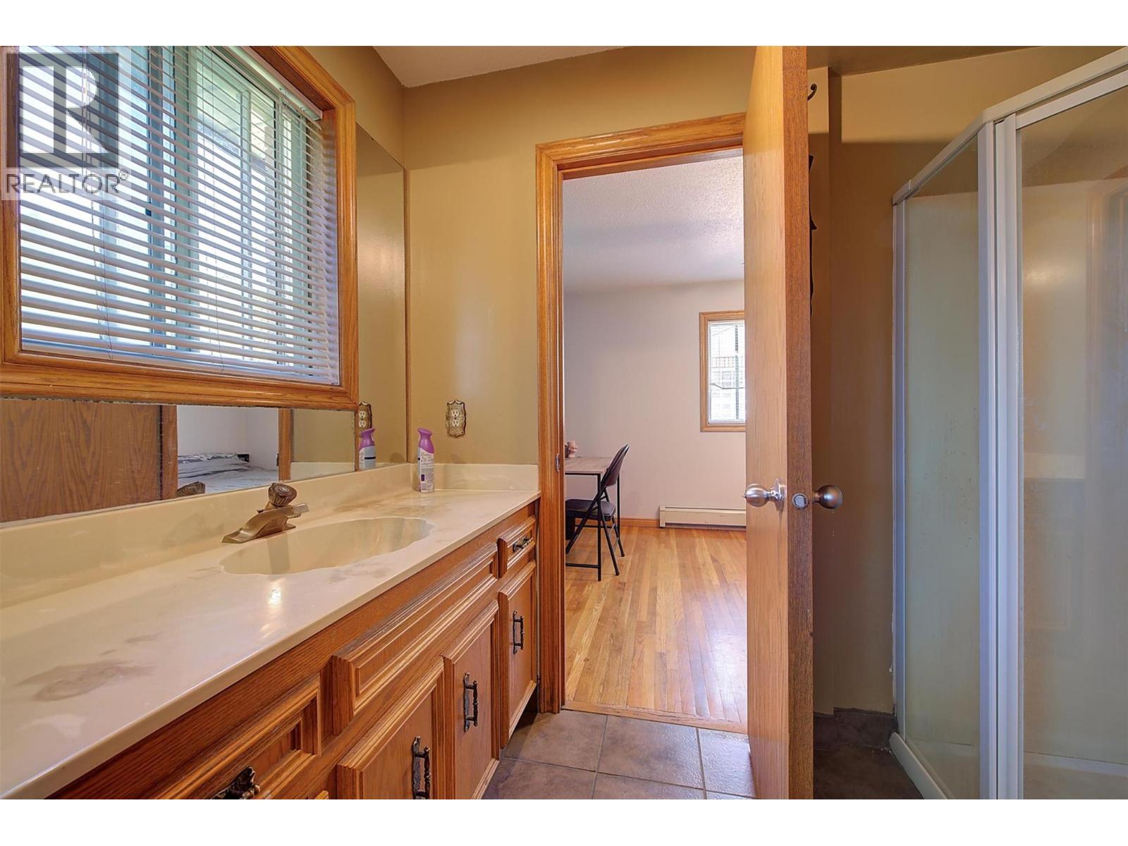  215 Arab Road, Kelowna