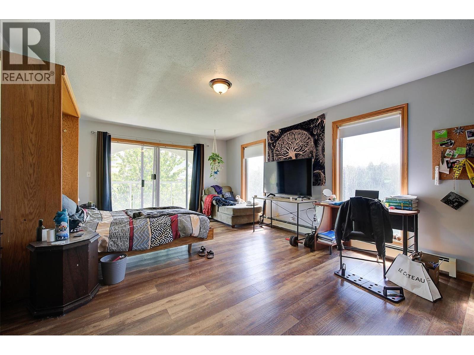  215 Arab Road, Kelowna