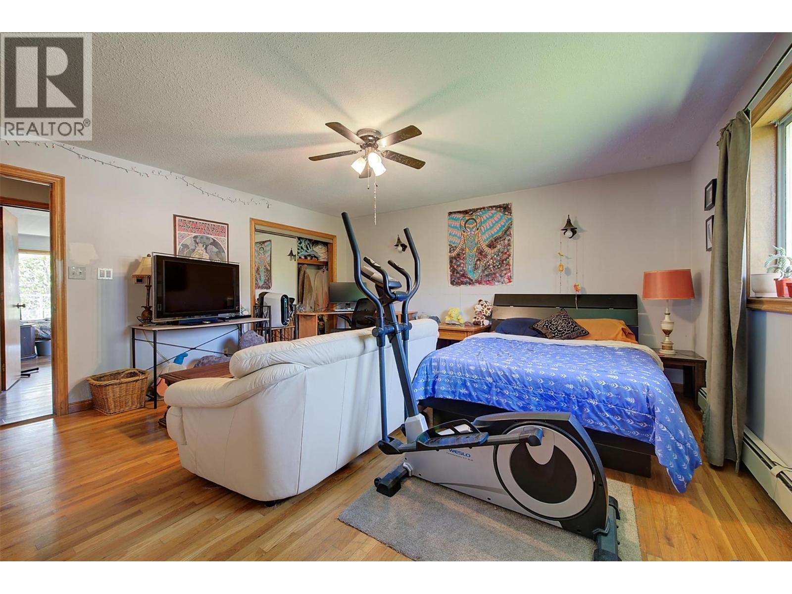  215 Arab Road, Kelowna