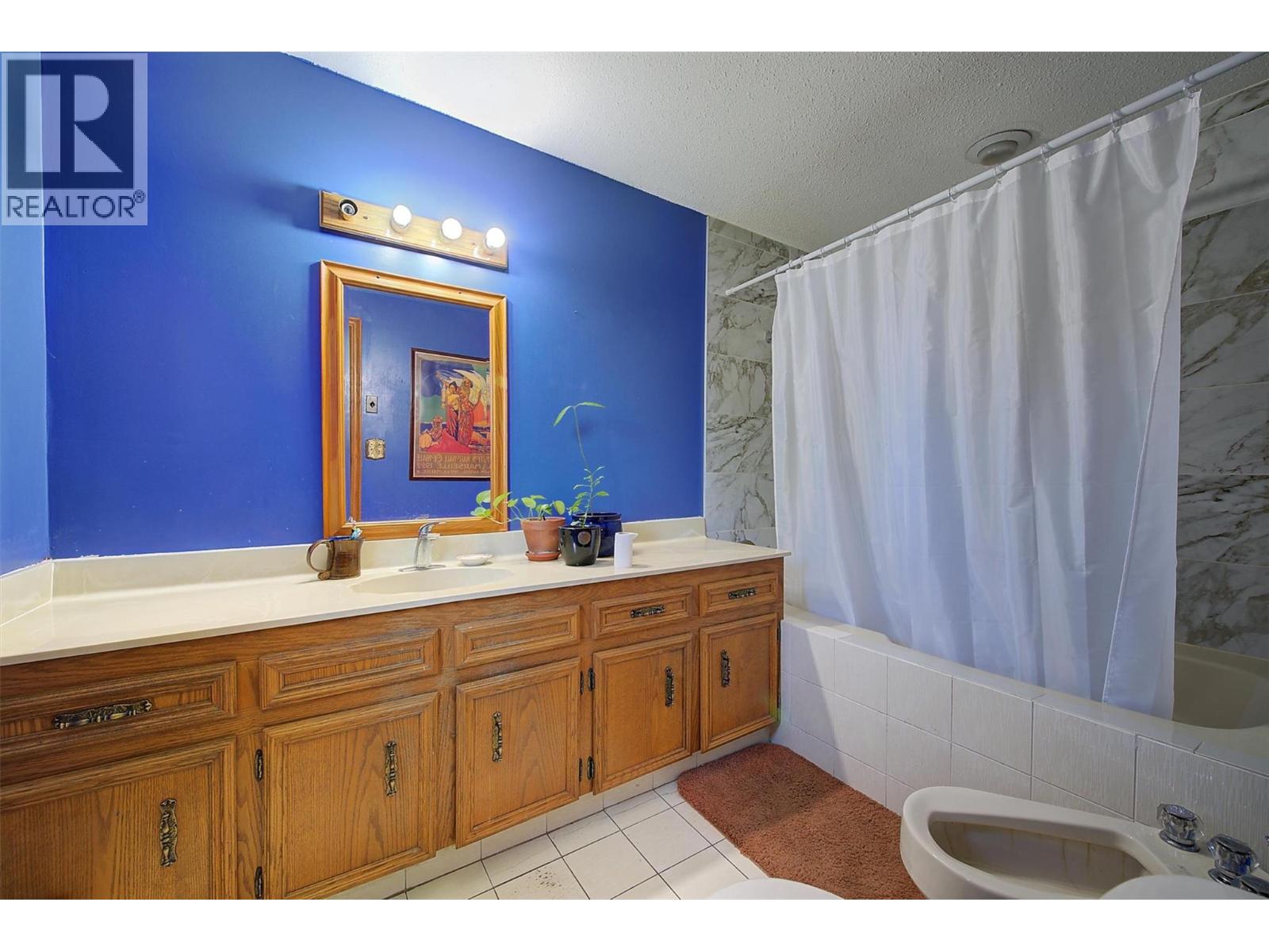  215 Arab Road, Kelowna