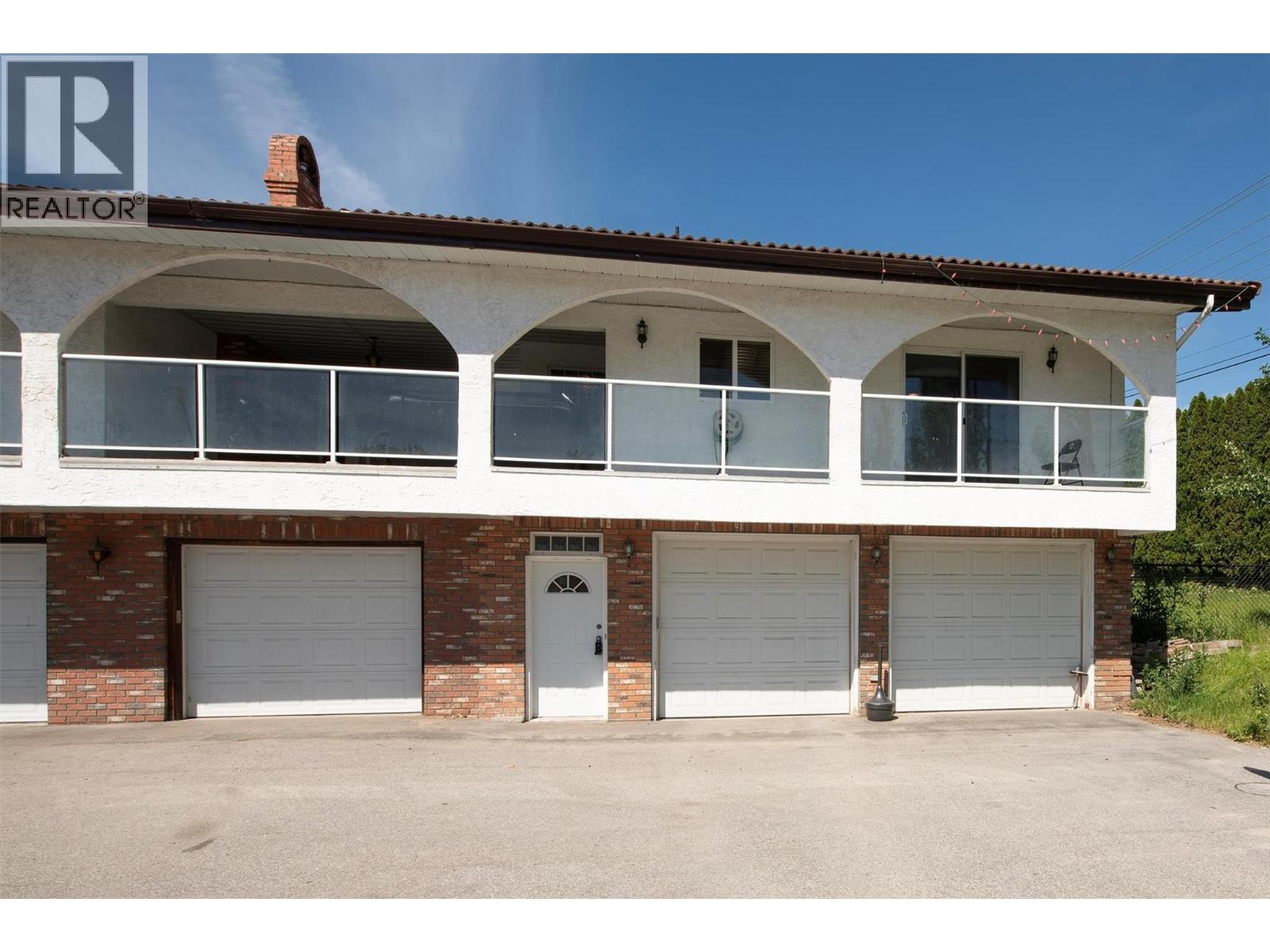  215 Arab Road, Kelowna