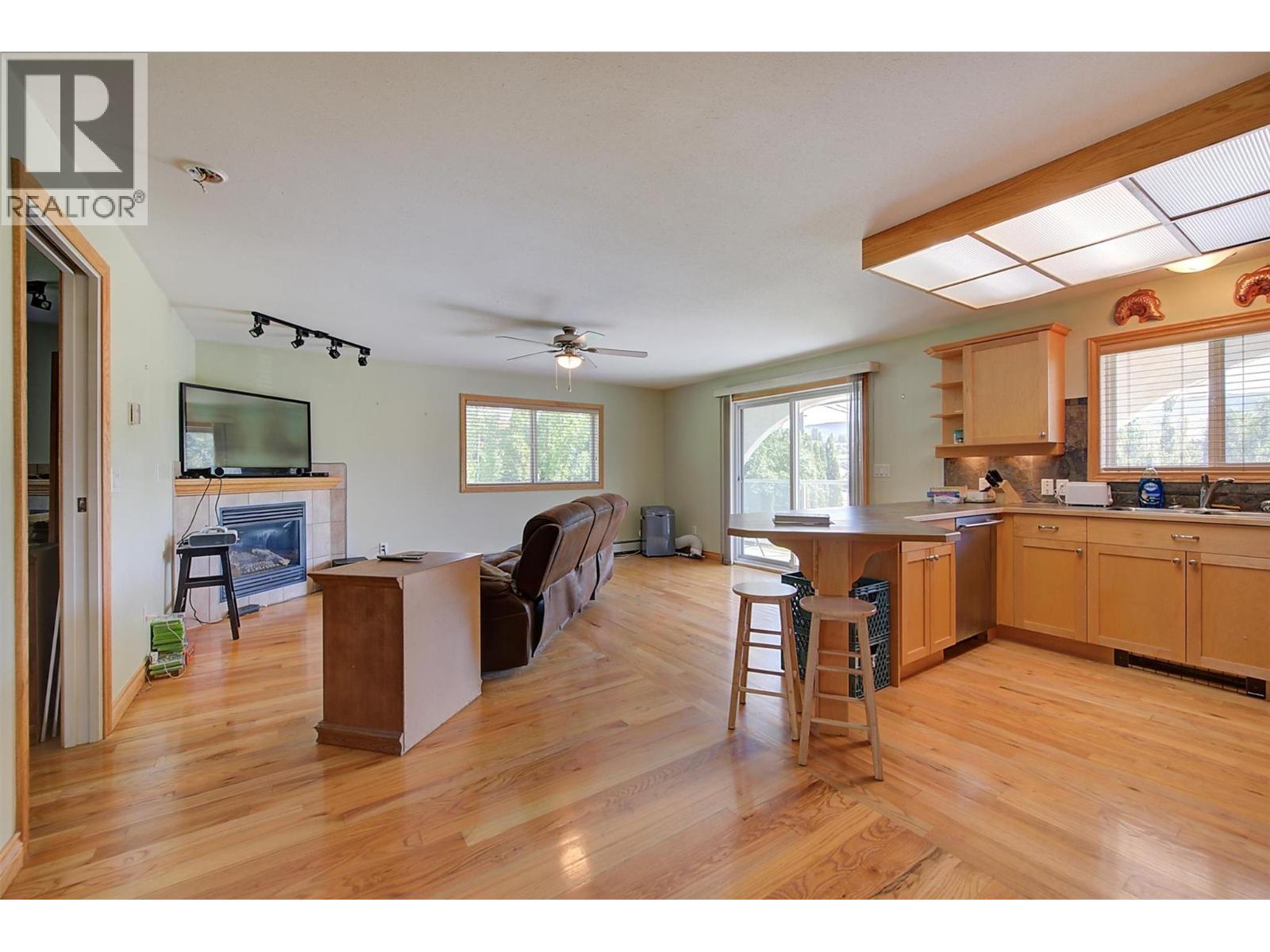  215 Arab Road, Kelowna