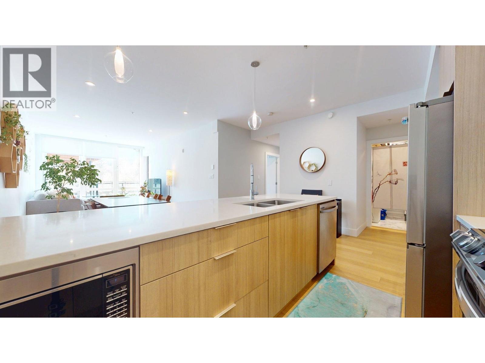 213 1870 DOWAD DRIVE, Squamish