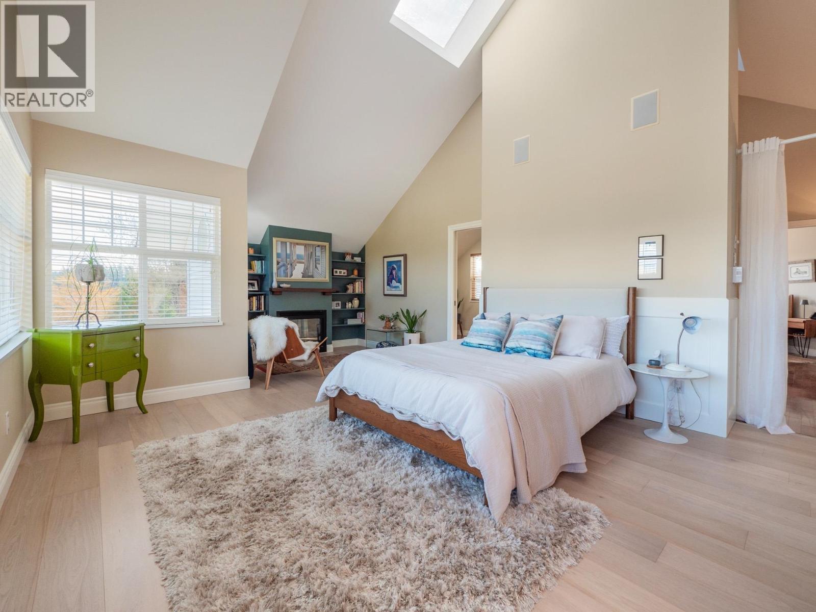 749 WINN ROAD, Gibsons