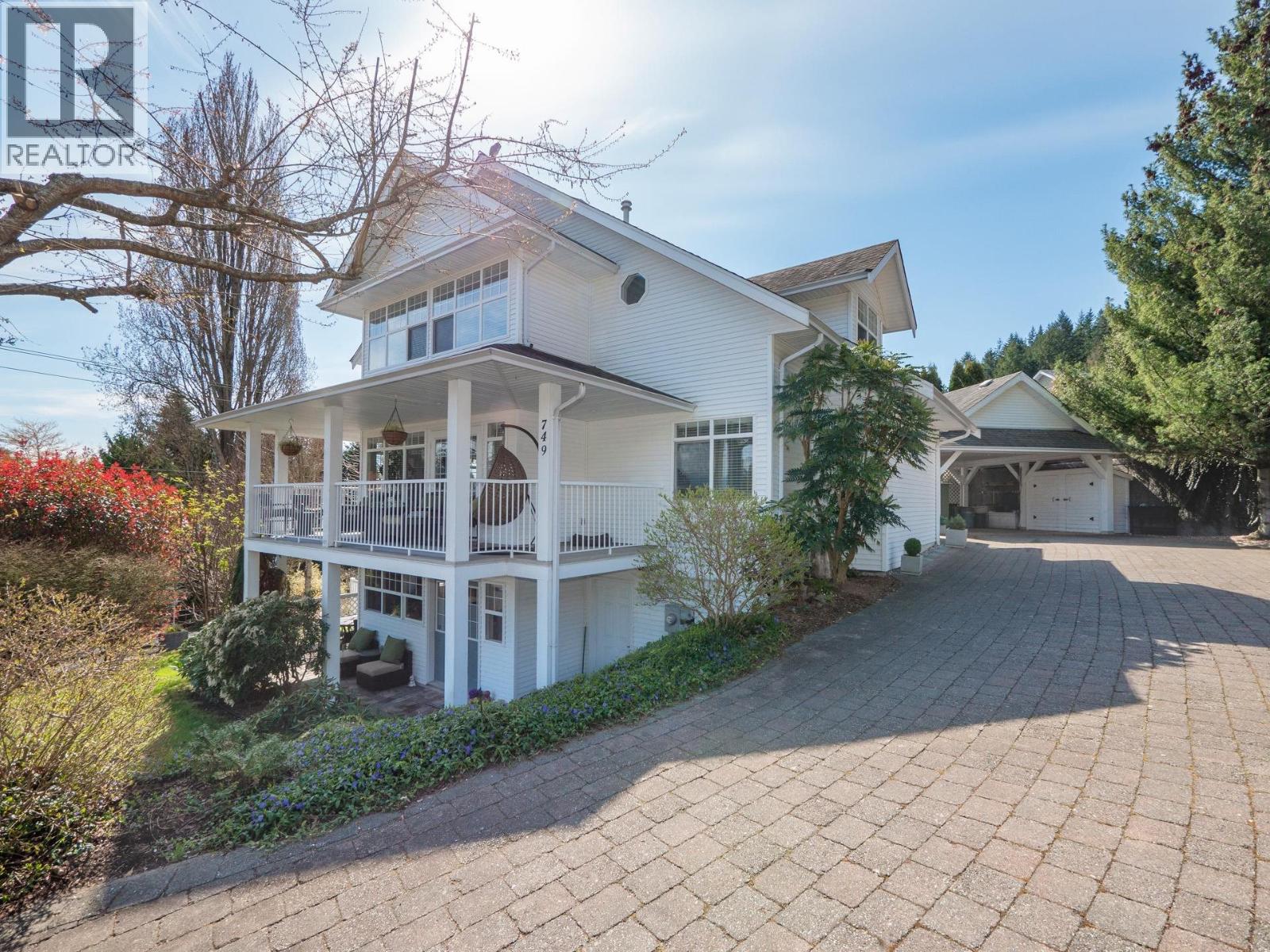 749 WINN ROAD, Gibsons