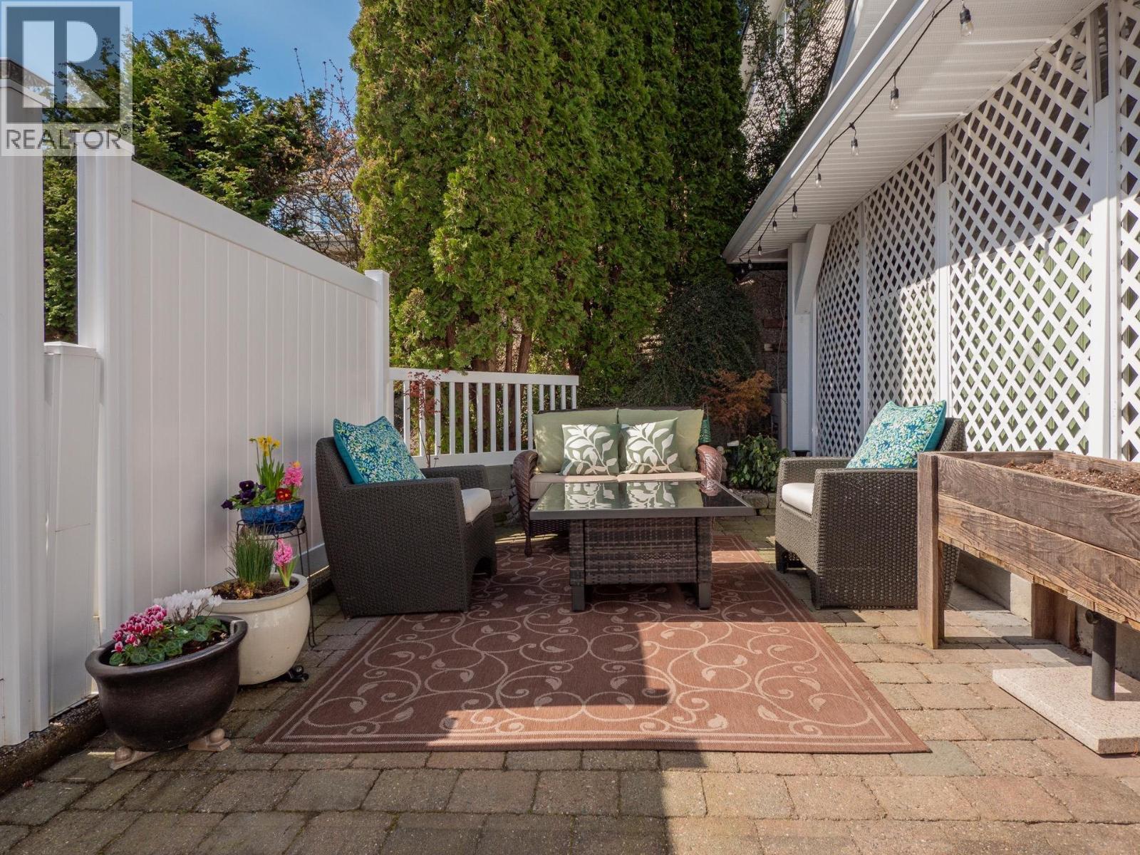 749 WINN ROAD, Gibsons